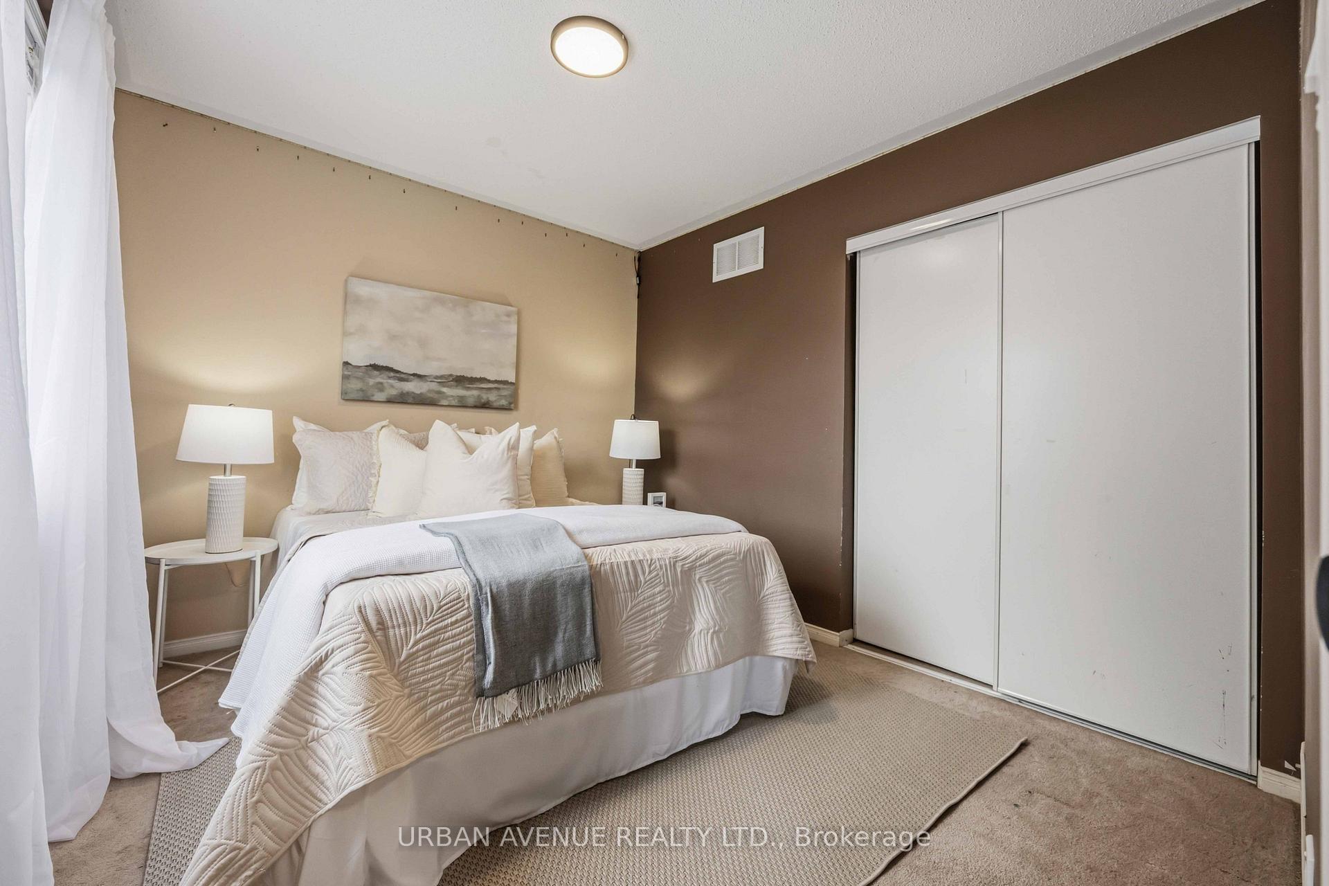 Photo 25 of 1380 Linstead Street, Oshawa, Taunton — HOMEH