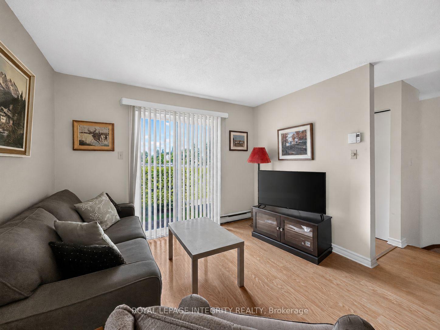 Photo 8 of Unit 106, 1720 Marsala Crescent, Ottawa, Fallingbrook/Pineridge — HOMEH