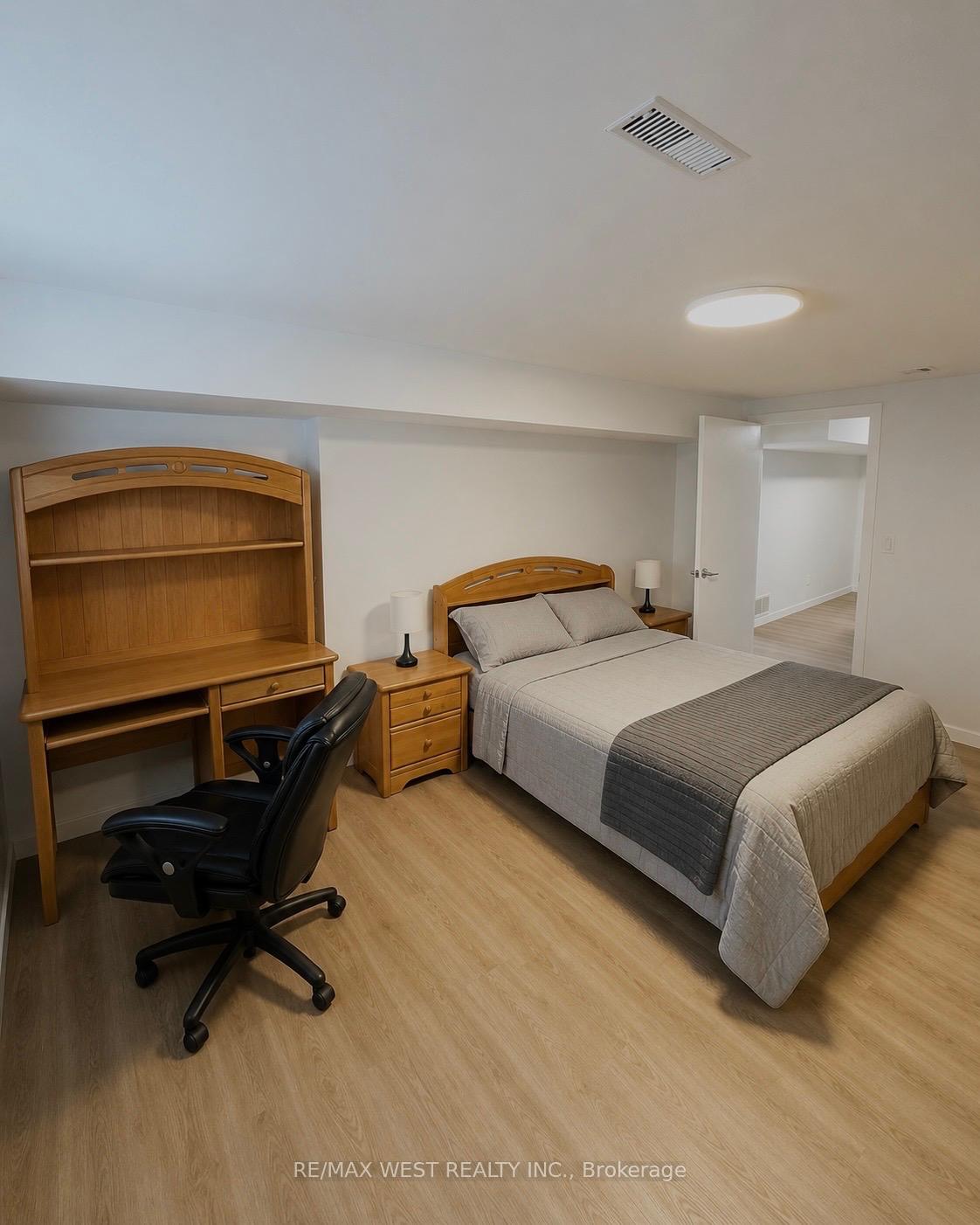 Photo 6 of Unit Lower, 41 Westroyal Road, Etobicoke, Kingsview Village-The Westway — HOMEH