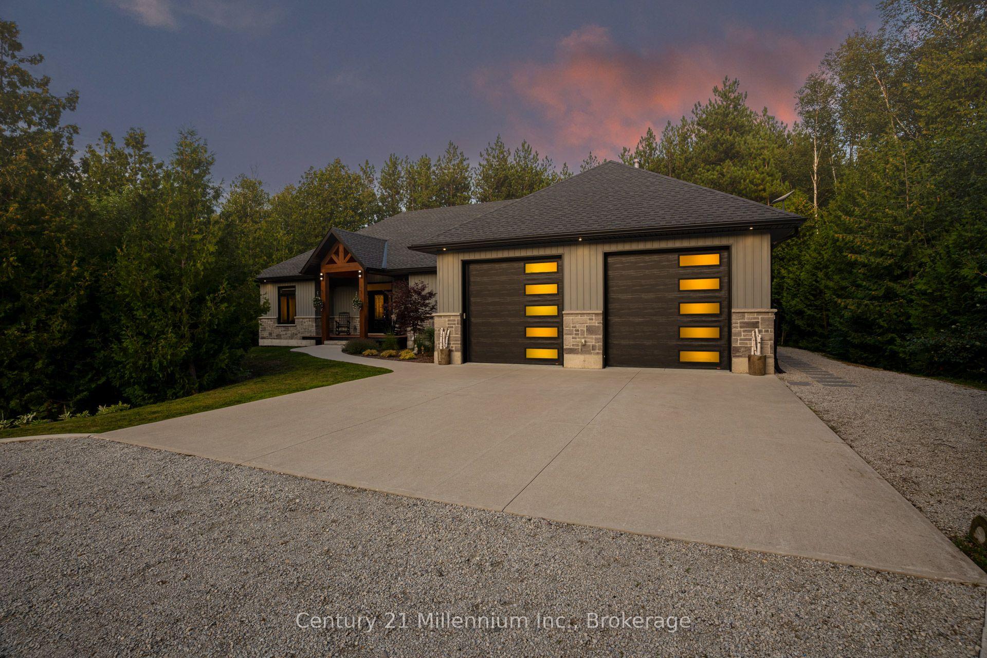 Photo 2 of 17 Phillips Place, South Bruce Peninsula — HOMEH