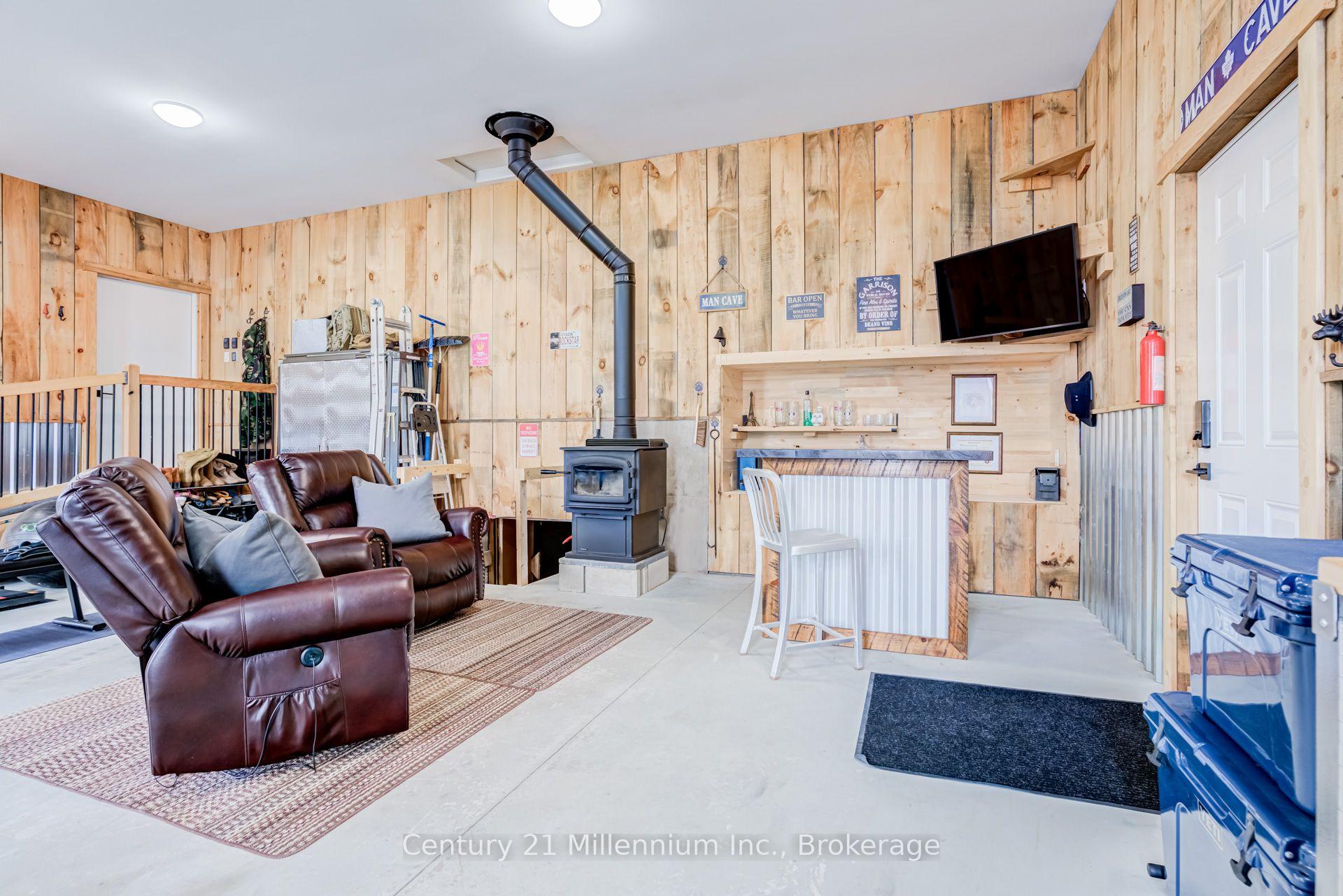 Photo 40 of 17 Phillips Place, South Bruce Peninsula — HOMEH