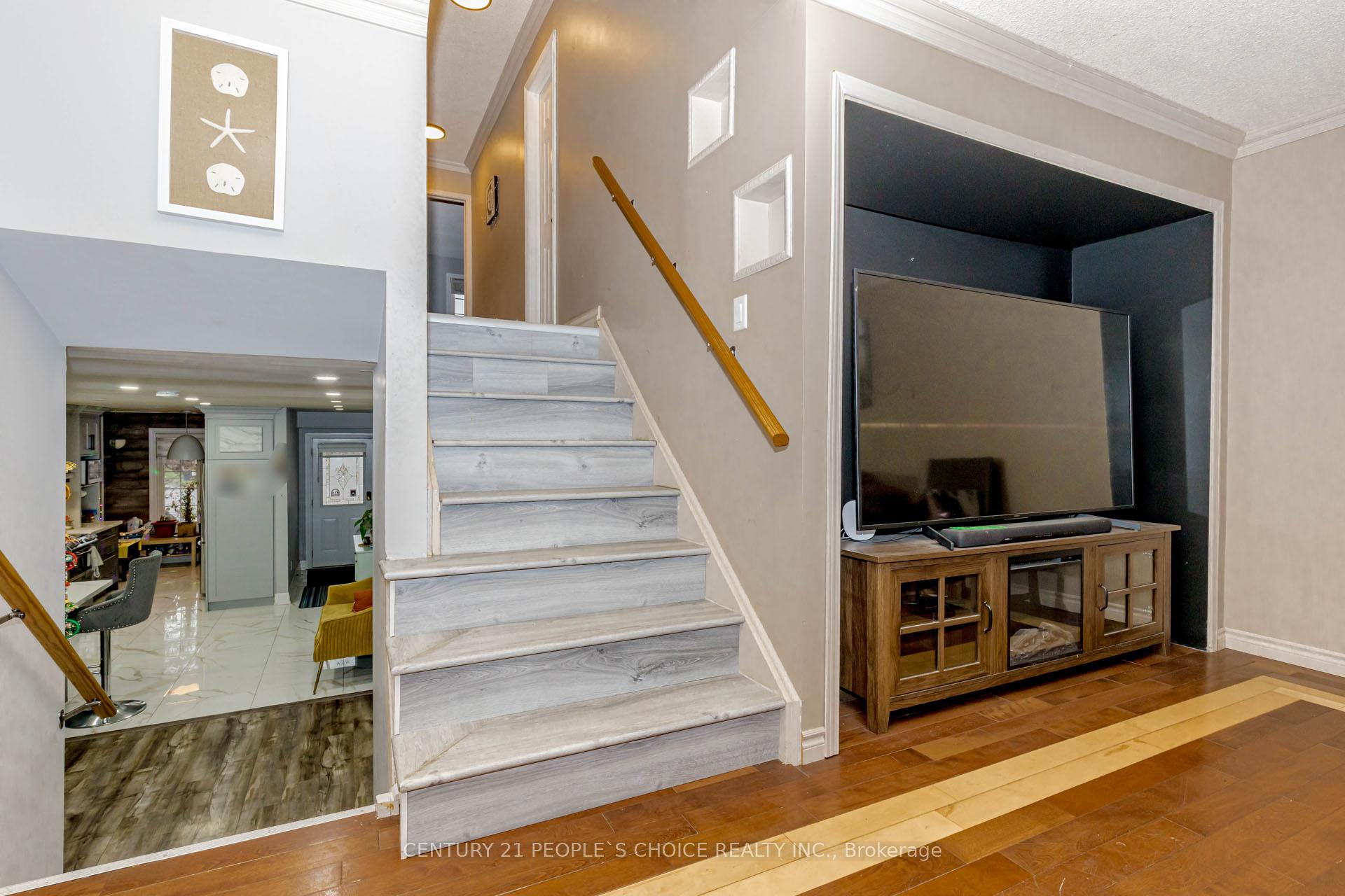 Photo 23 of 32 Elderwood Place, Brampton, Brampton North — HOMEH
