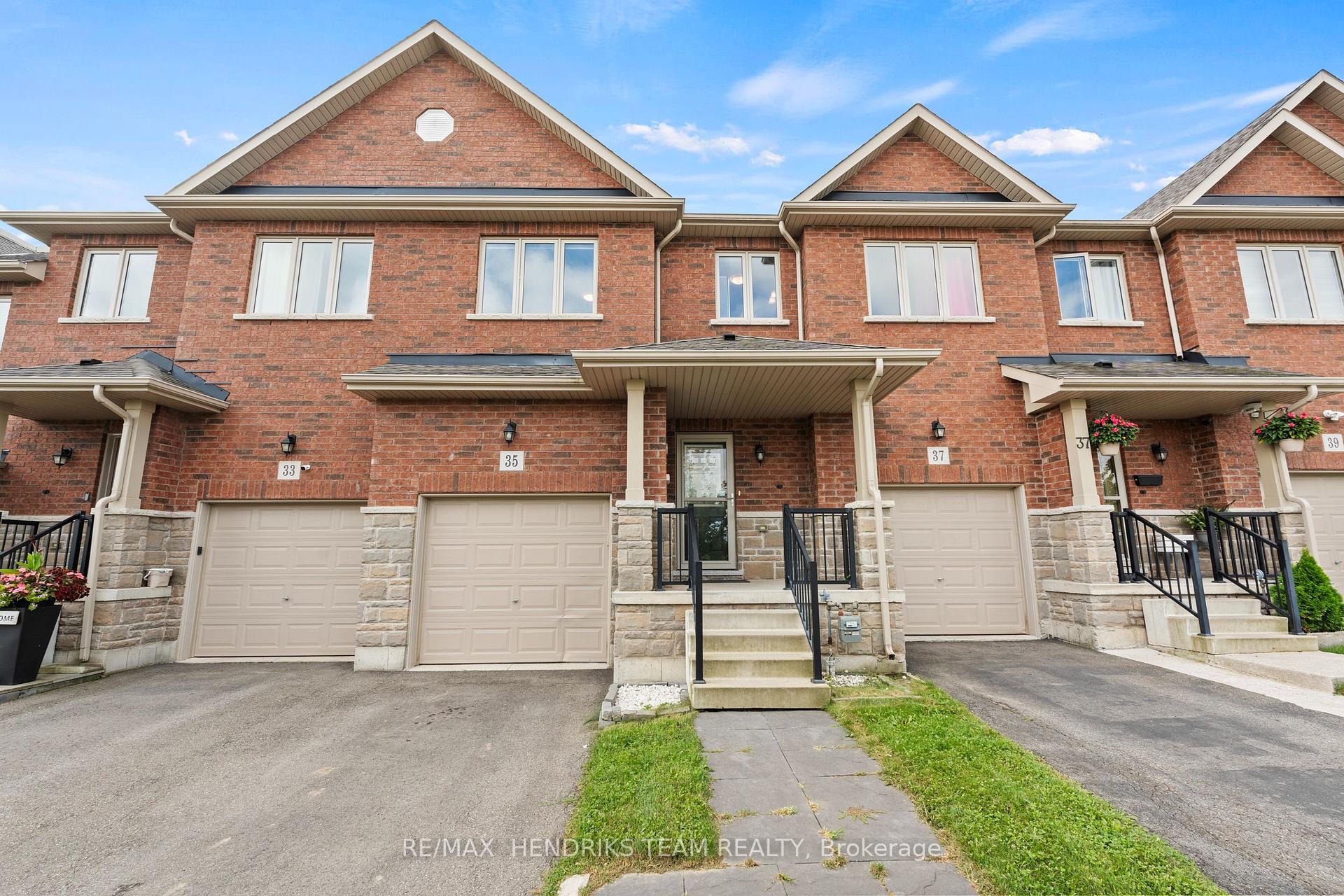 Photo 2 of 35 Sunset Way, Thorold, Rolling Meadows — HOMEH