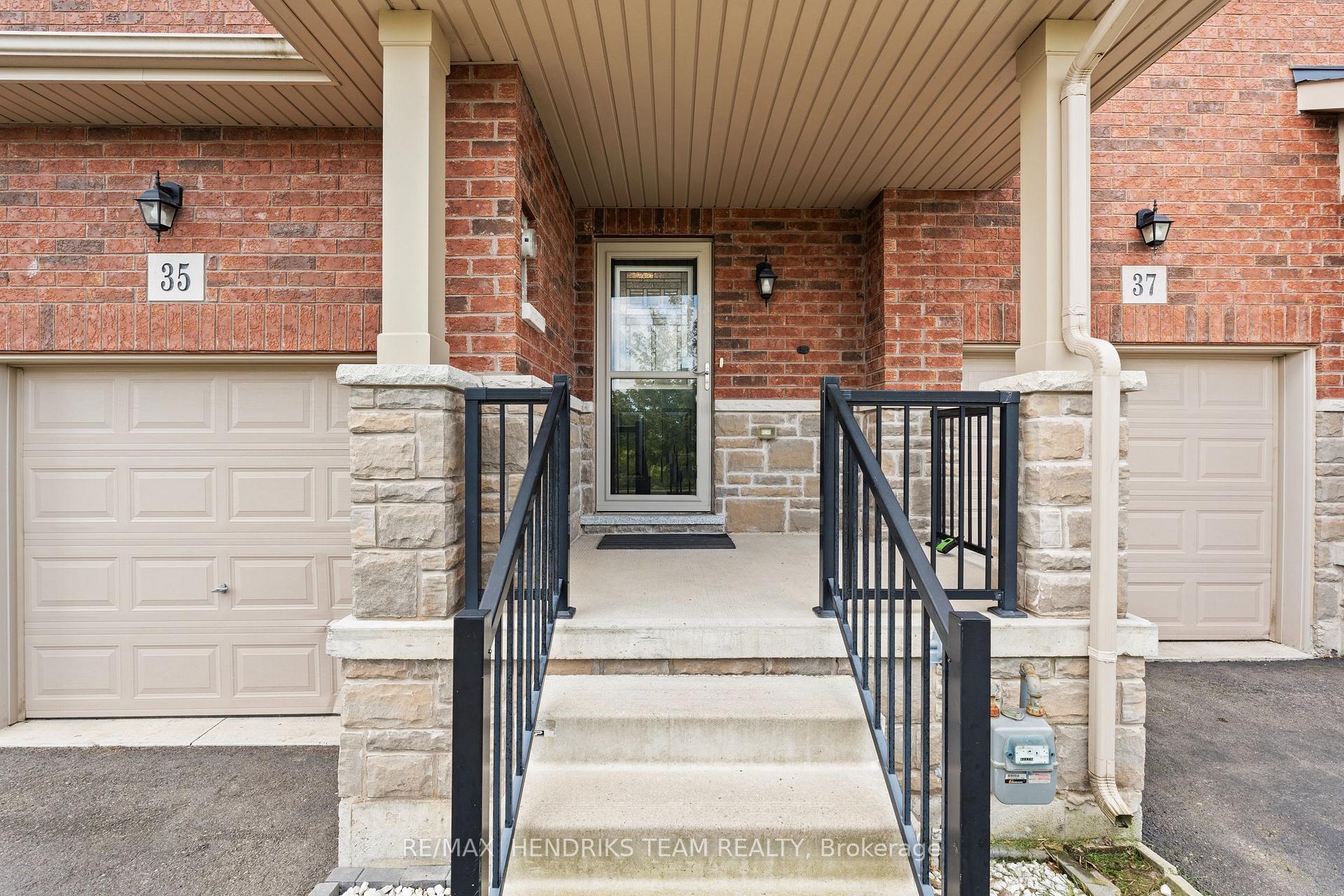 Photo 3 of 35 Sunset Way, Thorold, Rolling Meadows — HOMEH