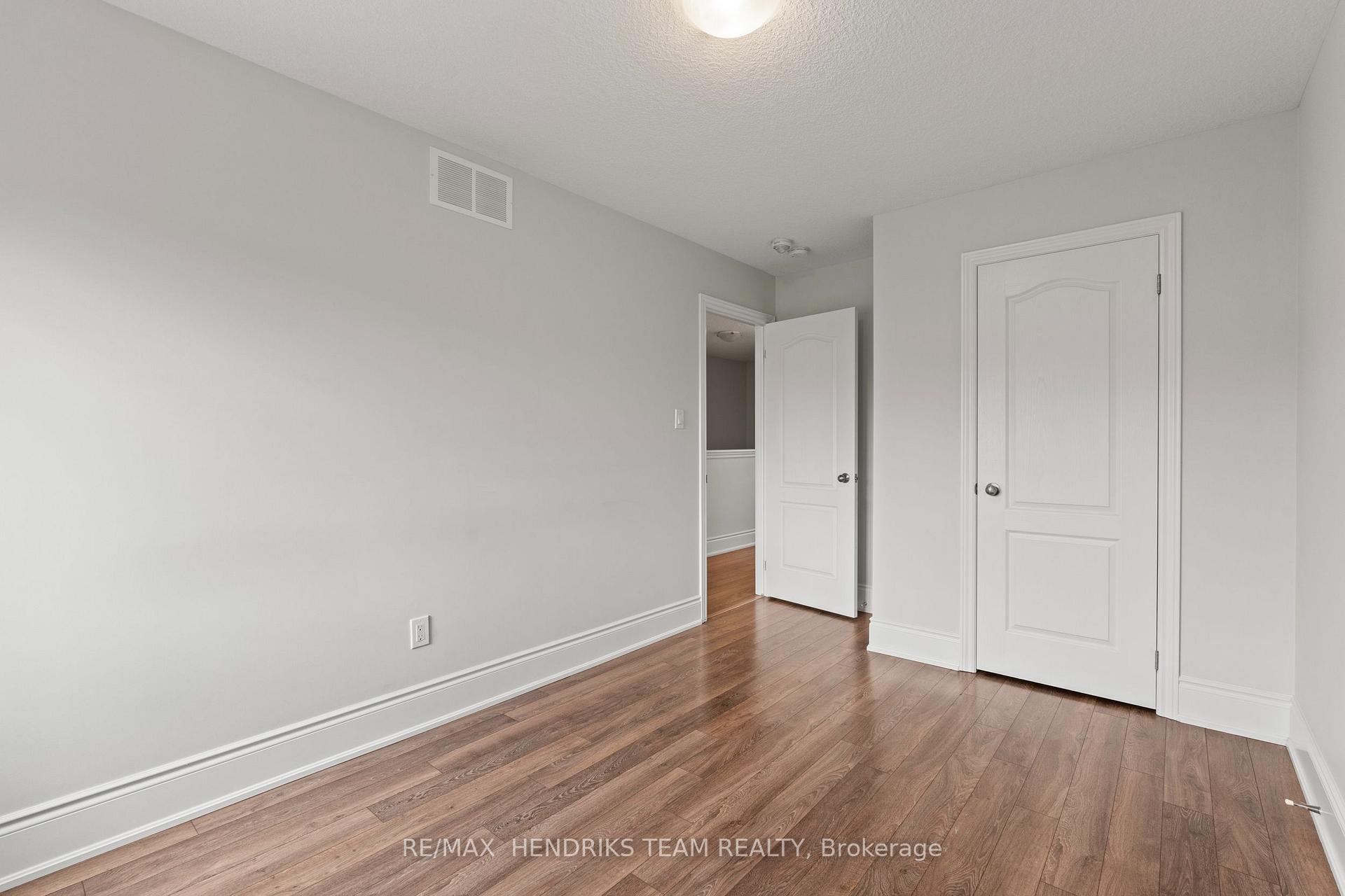Photo 22 of 35 Sunset Way, Thorold, Rolling Meadows — HOMEH