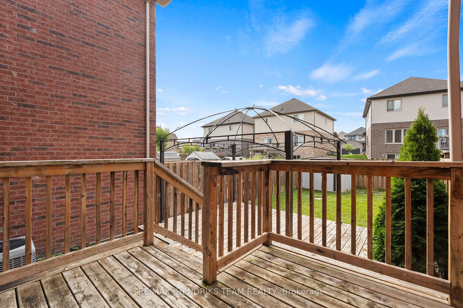 Photo 33 of 35 Sunset Way, Thorold, Rolling Meadows — HOMEH