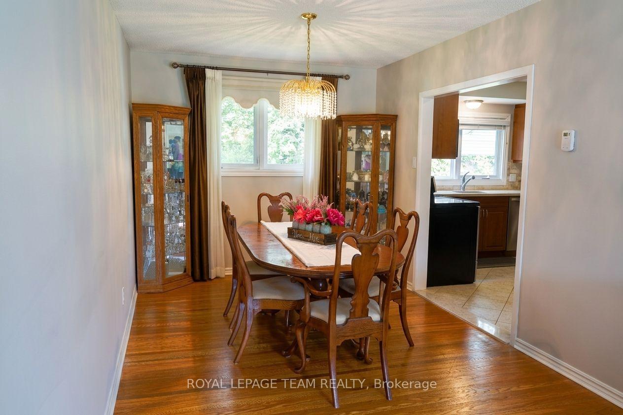 Photo 5 of 29 Epworth Avenue, Ottawa, Meadowlands/St. Claire Gardens — HOMEH