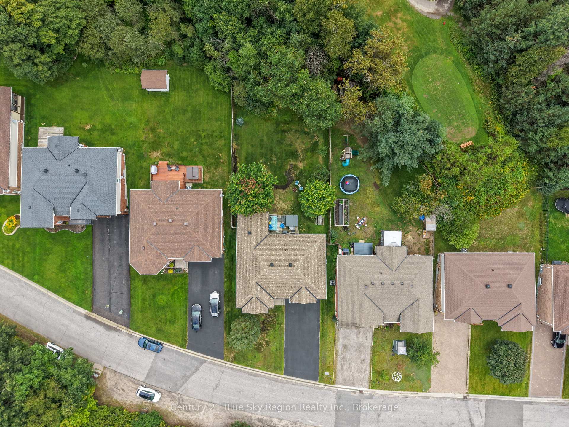 Photo 3 of 48 Tupper Drive, North Bay, Airport — HOMEH