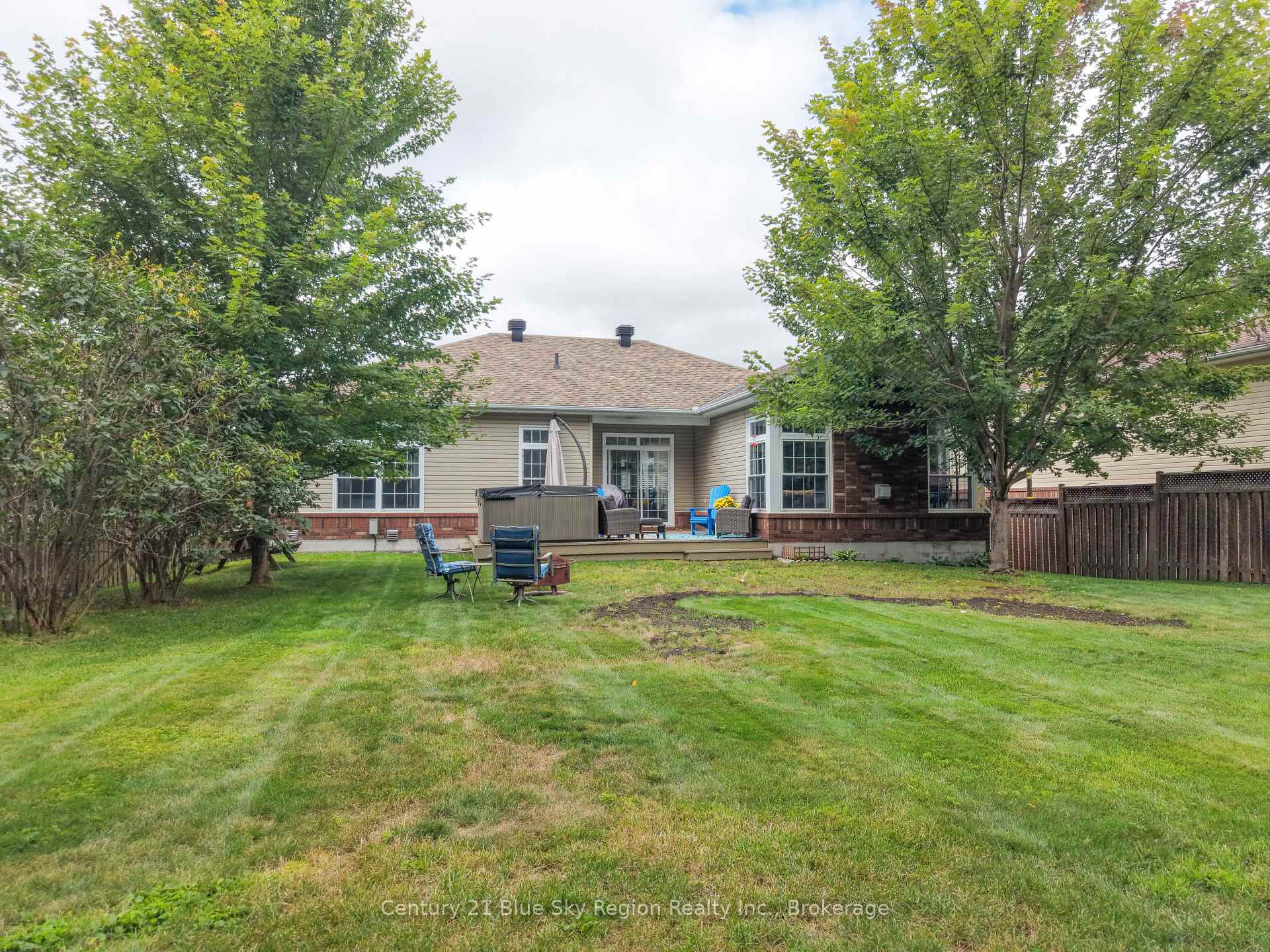 Photo 39 of 48 Tupper Drive, North Bay, Airport — HOMEH