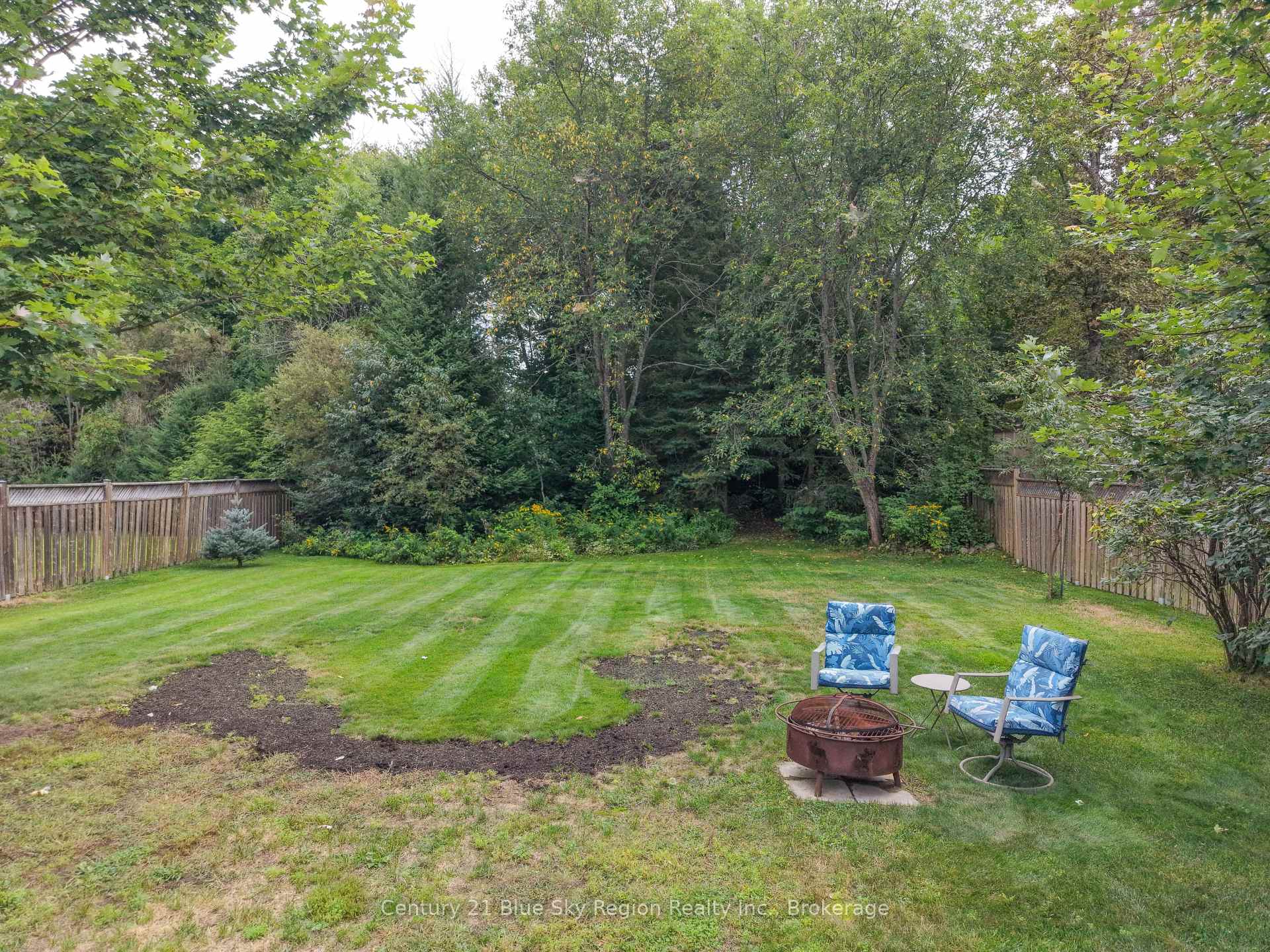 Photo 42 of 48 Tupper Drive, North Bay, Airport — HOMEH