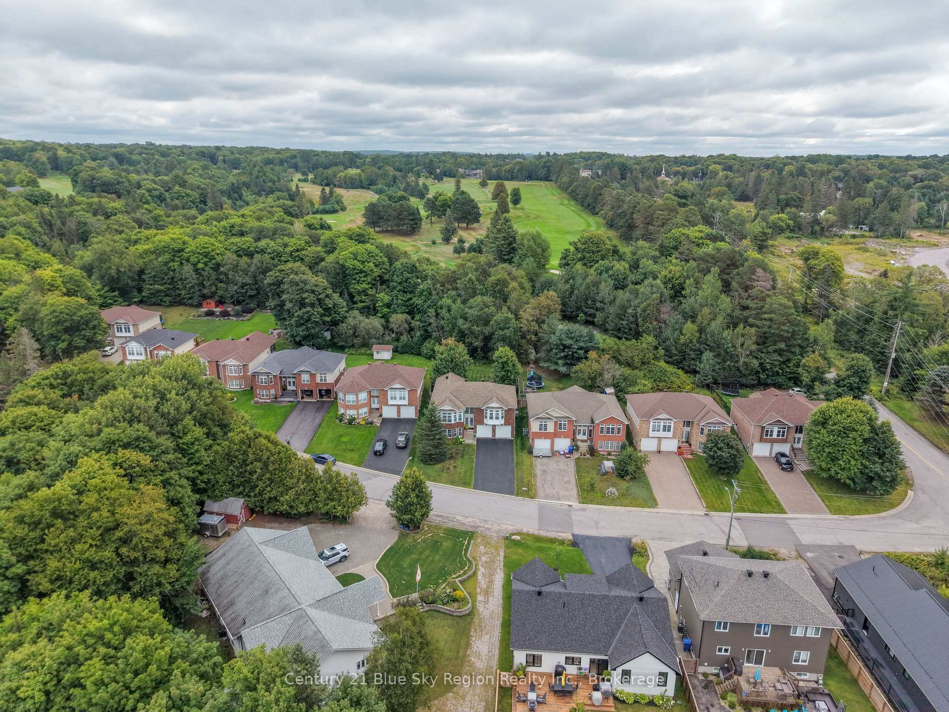 Photo 46 of 48 Tupper Drive, North Bay, Airport — HOMEH