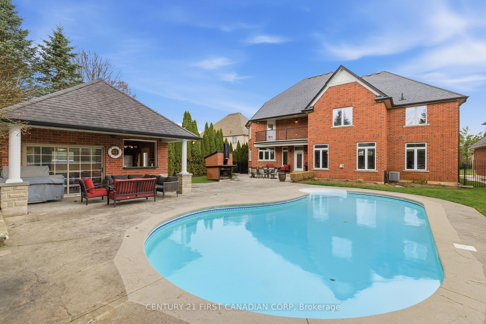 Photo of Unit 2, 7222 Clayton Walk