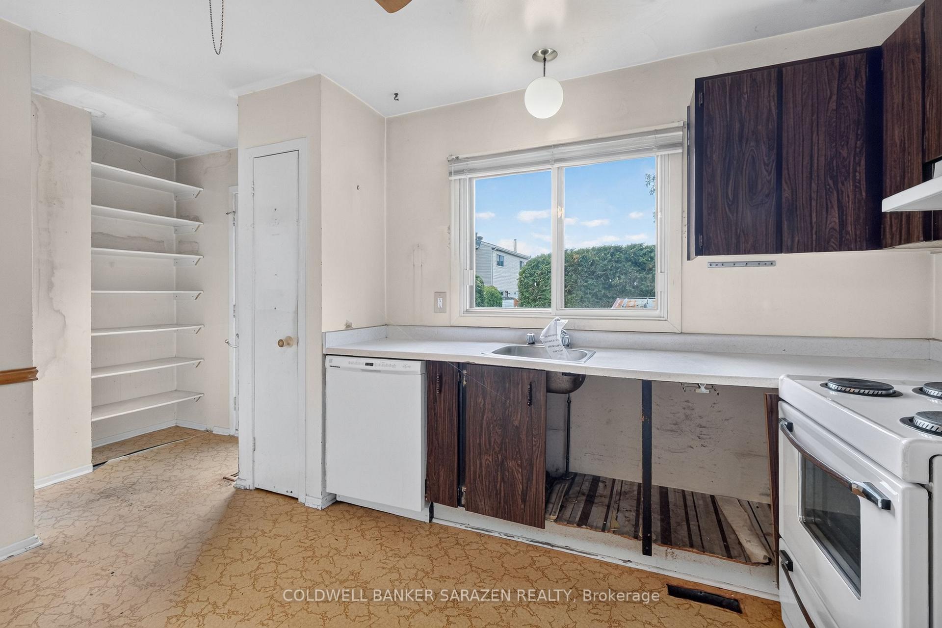 Photo 13 of 2027 Kelden Crescent, Ottawa, Blackburn Hamlet (South) — HOMEH