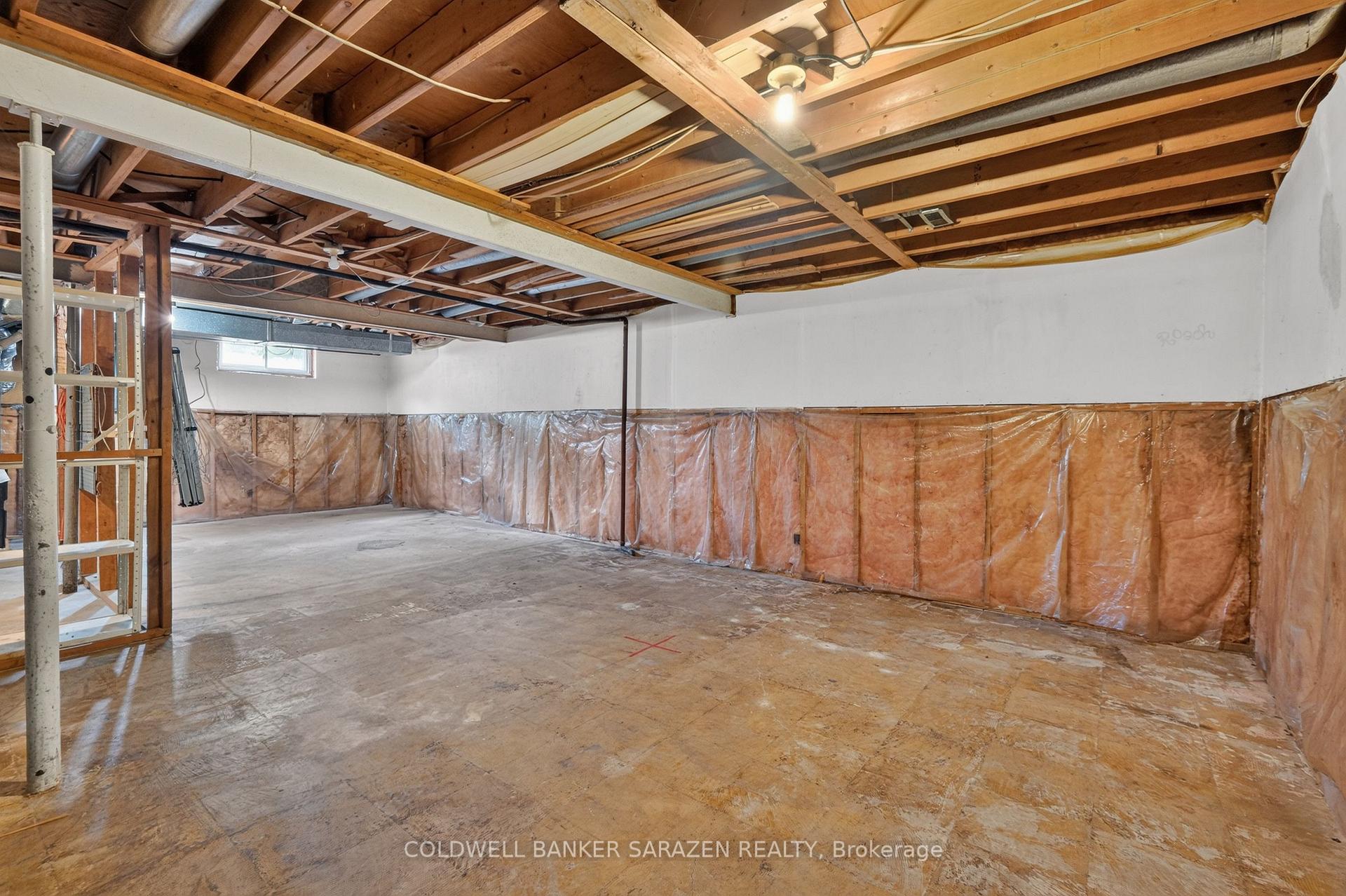 Photo 27 of 2027 Kelden Crescent, Ottawa, Blackburn Hamlet (South) — HOMEH