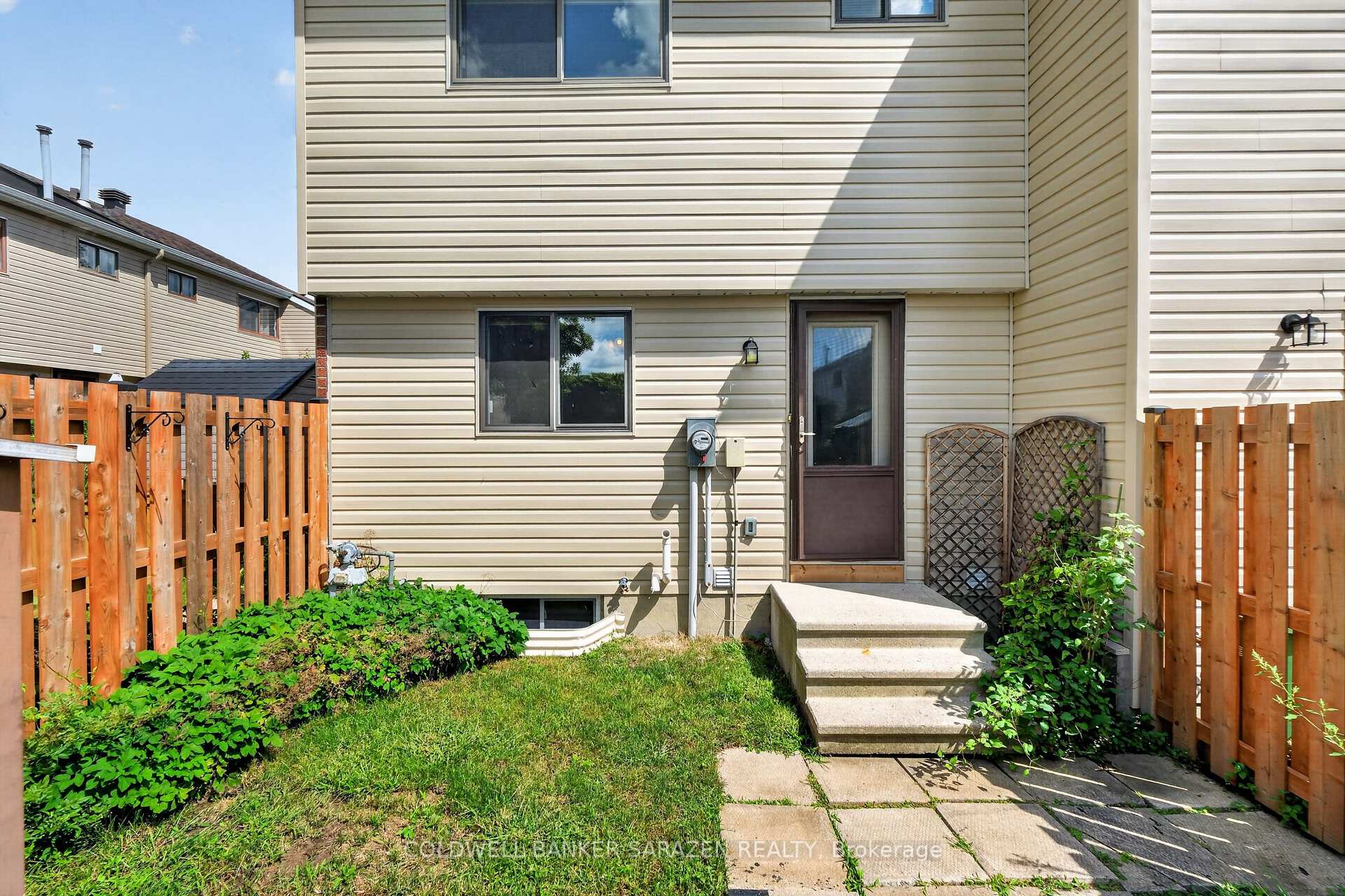 Photo 32 of 2027 Kelden Crescent, Ottawa, Blackburn Hamlet (South) — HOMEH