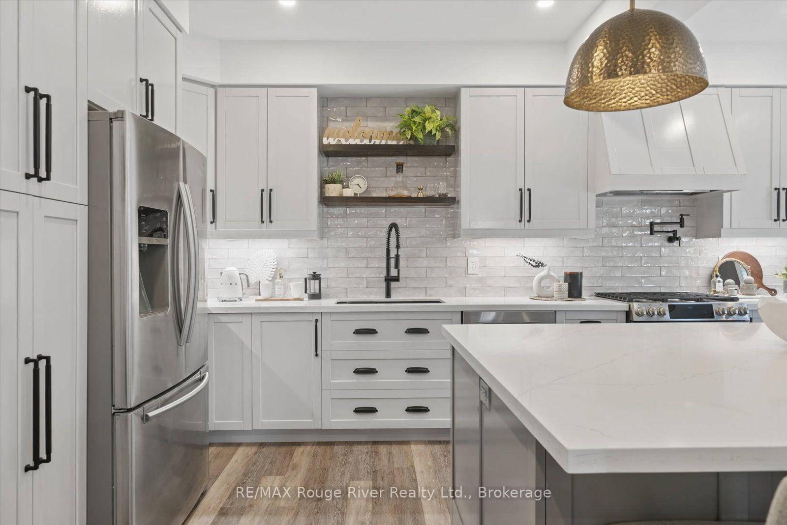 Photo 14 of 14 Chiswick Avenue, Whitby, Brooklin — HOMEH