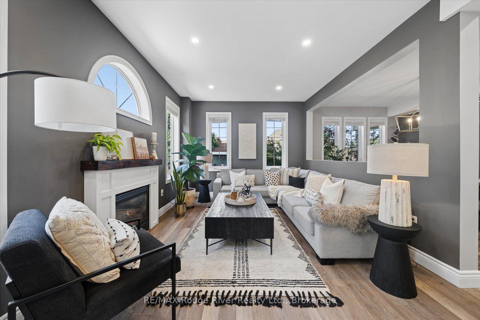 Photo 20 of 14 Chiswick Avenue, Whitby, Brooklin — HOMEH