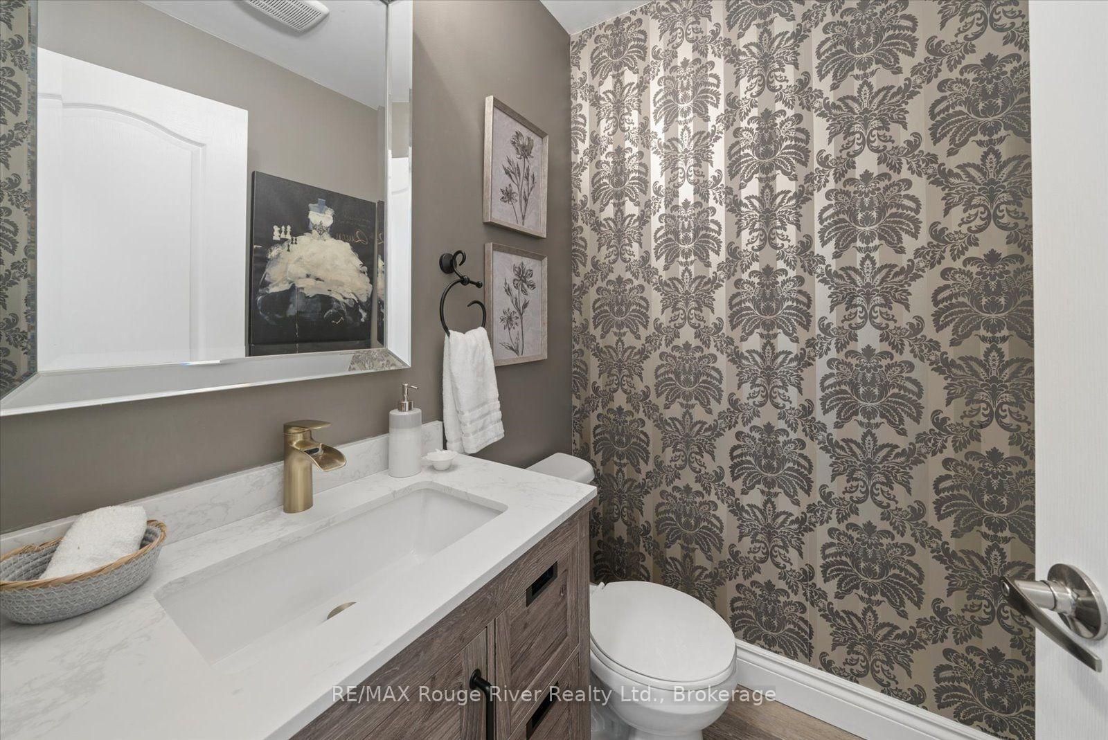 Photo 22 of 14 Chiswick Avenue, Whitby, Brooklin — HOMEH