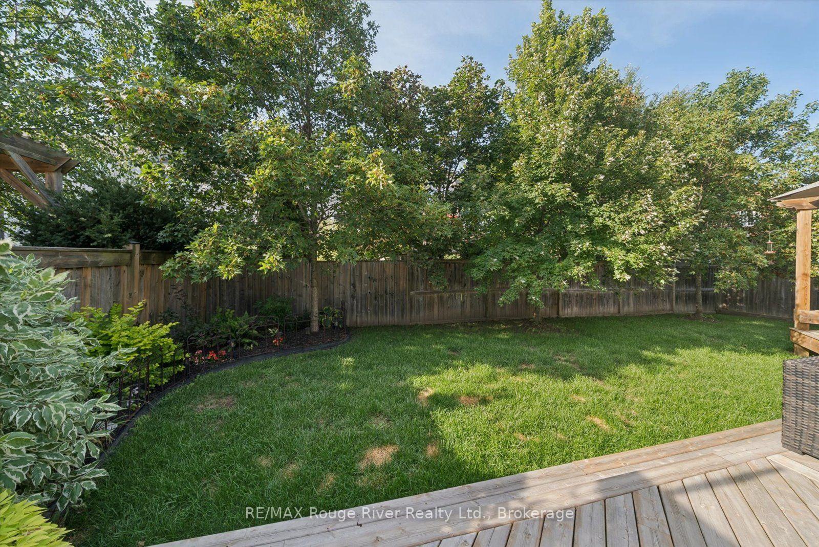Photo 41 of 14 Chiswick Avenue, Whitby, Brooklin — HOMEH