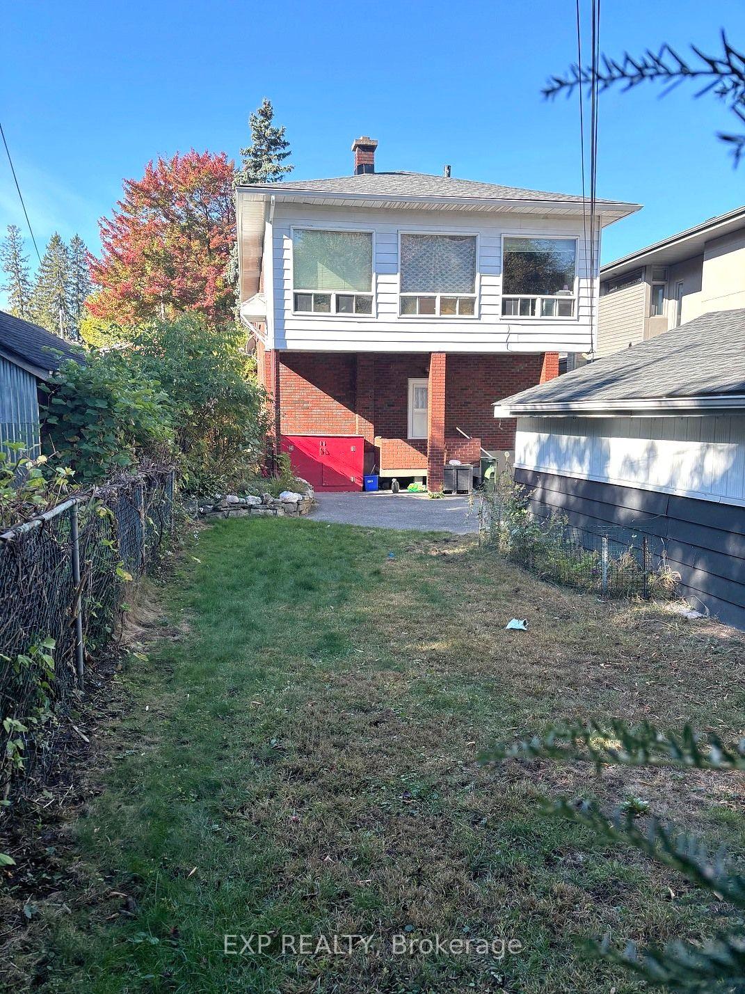 Photo 7 of 527 Laderoute Avenue, Ottawa, Westboro/Hampton Park — HOMEH