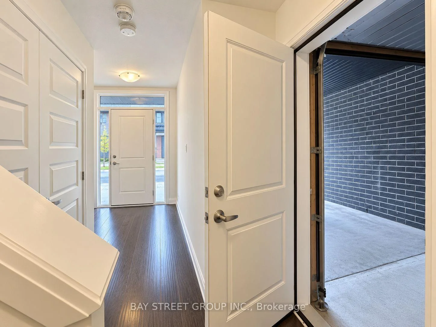 Photo 5 of Unit 106, 3260 Singleton Avenue, London, South W — HOMEH