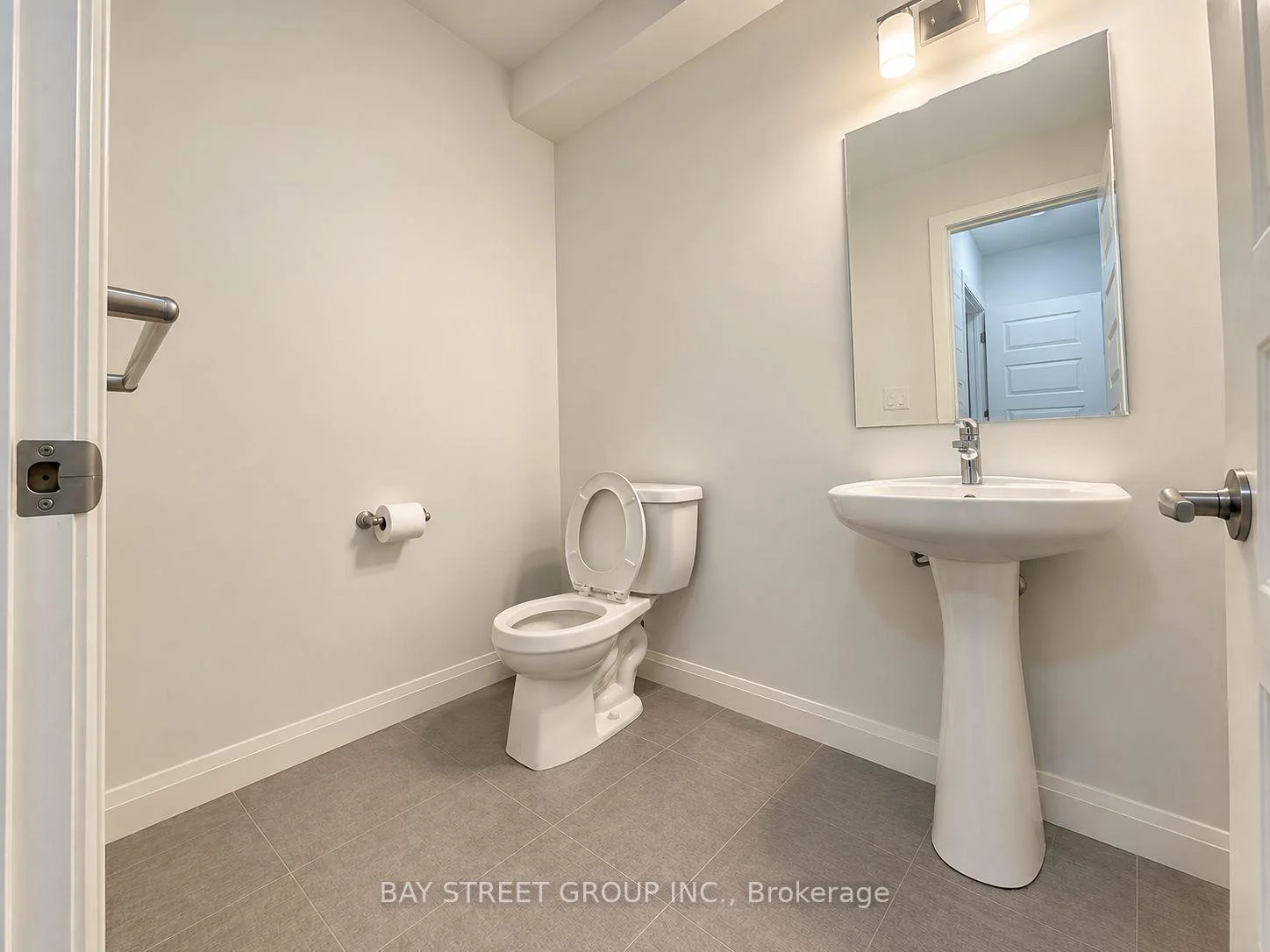 Photo 26 of Unit 106, 3260 Singleton Avenue, London, South W — HOMEH