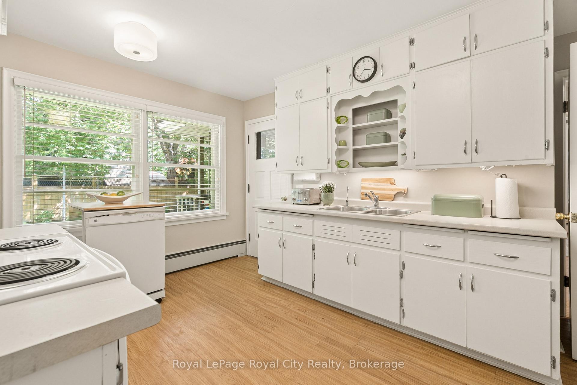 Photo 13 of 120 Hill Street E, Centre Wellington, Fergus — HOMEH