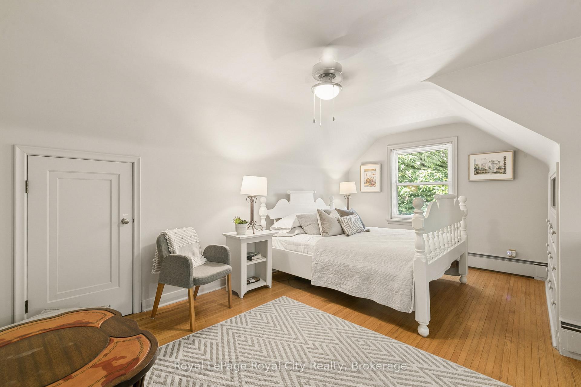 Photo 24 of 120 Hill Street E, Centre Wellington, Fergus — HOMEH