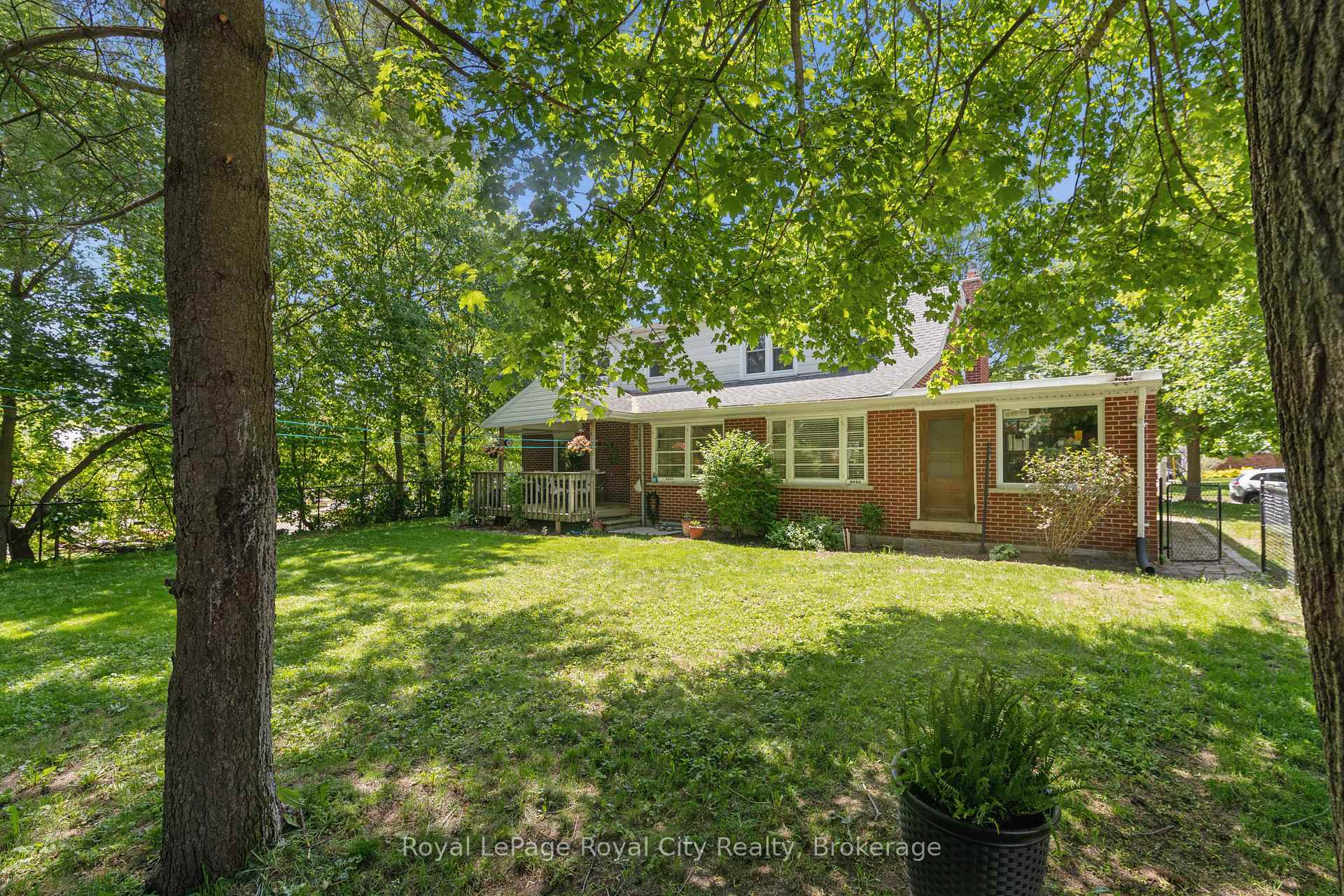 Photo 34 of 120 Hill Street E, Centre Wellington, Fergus — HOMEH
