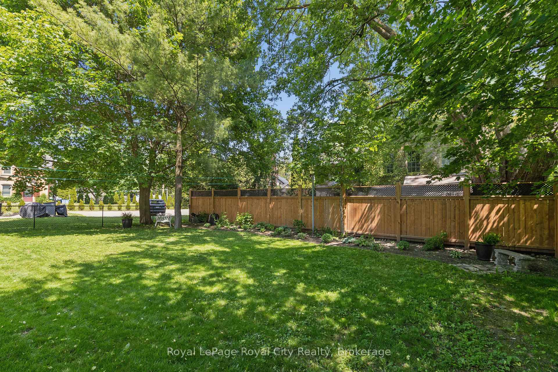 Photo 39 of 120 Hill Street E, Centre Wellington, Fergus — HOMEH