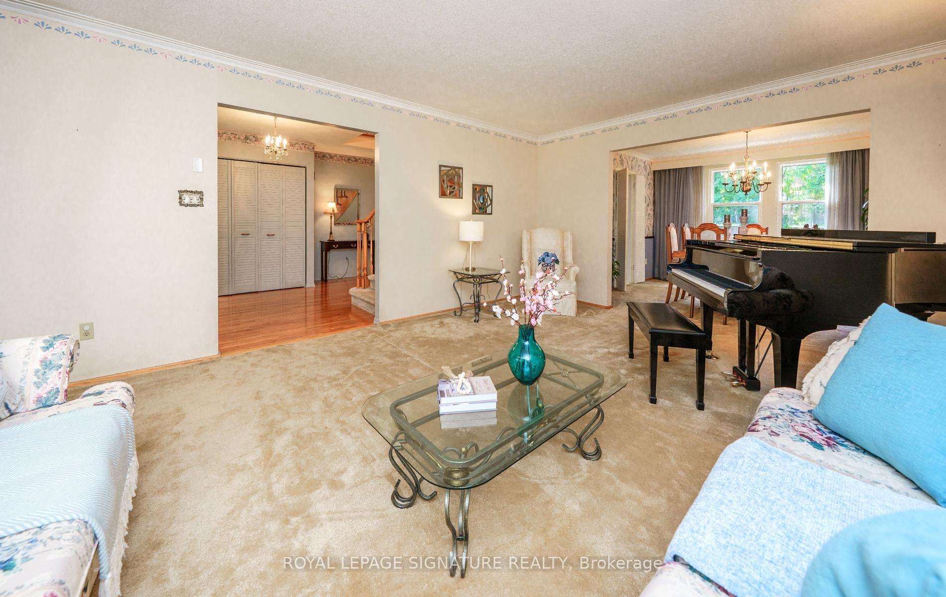 Photo 8 of 86 Dunmurray Boulevard, Scarborough, Tam O'Shanter-Sullivan — HOMEH