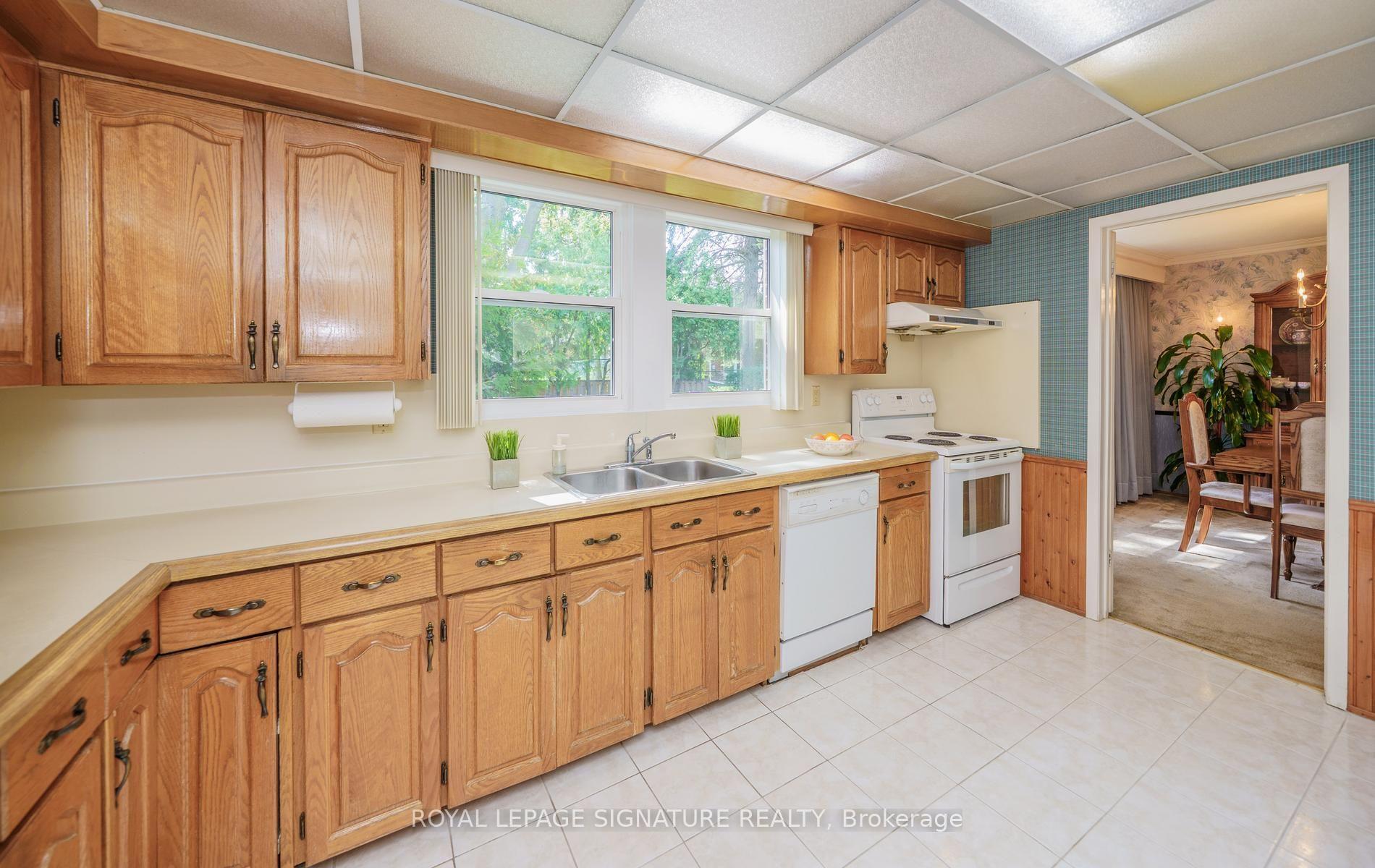 Photo 13 of 86 Dunmurray Boulevard, Scarborough, Tam O'Shanter-Sullivan — HOMEH