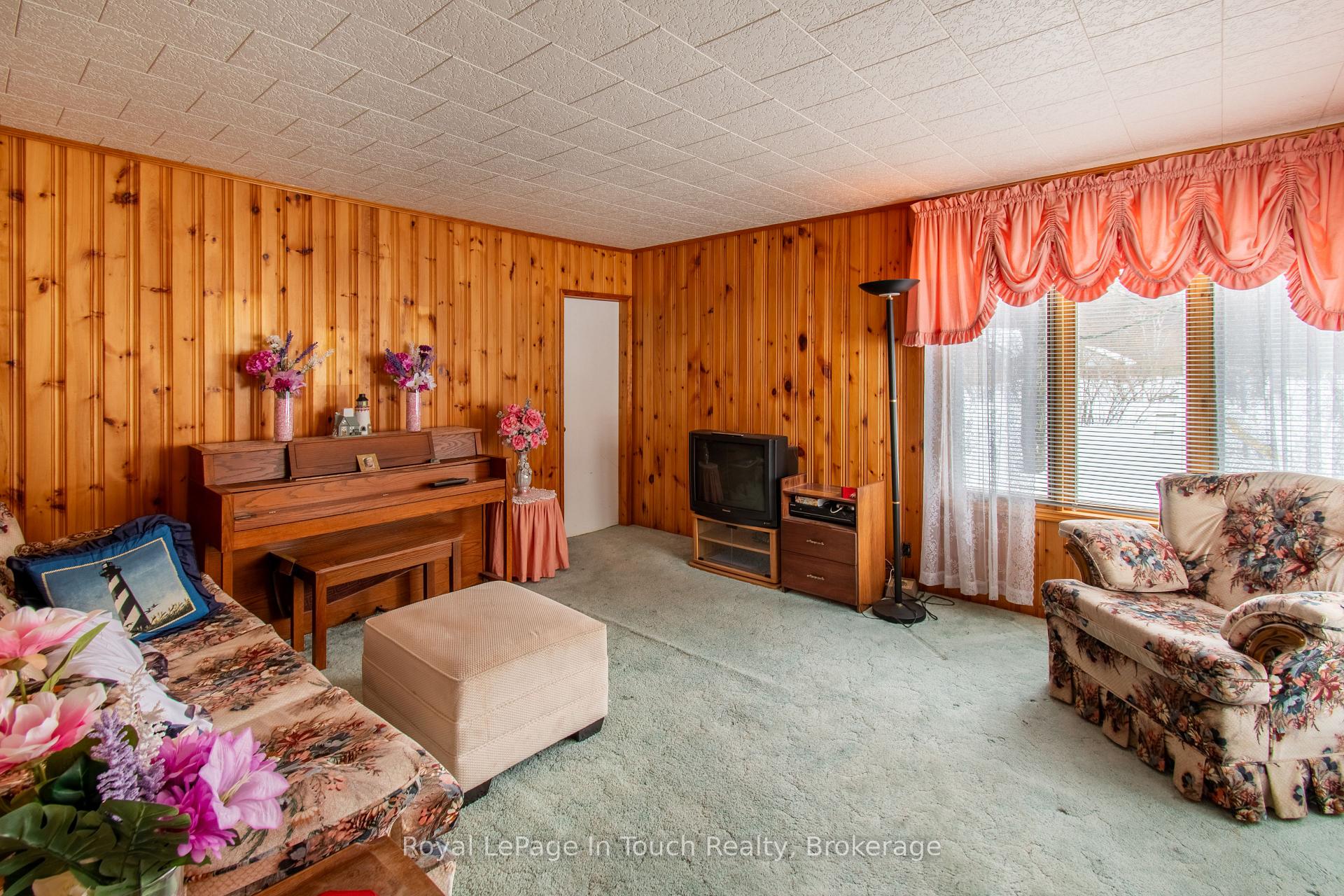 Photo 8 of 874 Cedar Point Road, Tiny, Rural Tiny — HOMEH