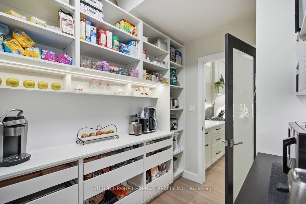 Photo 21 of 830 Riverside Drive, London, North Q — HOMEH
