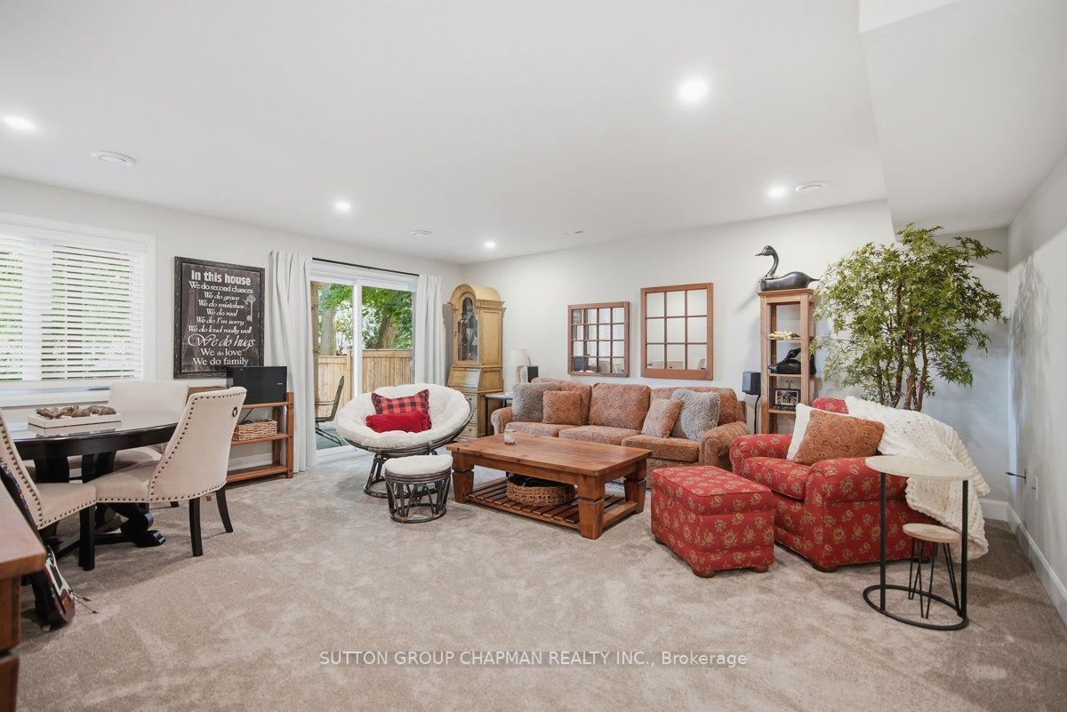 Photo 34 of 830 Riverside Drive, London, North Q — HOMEH