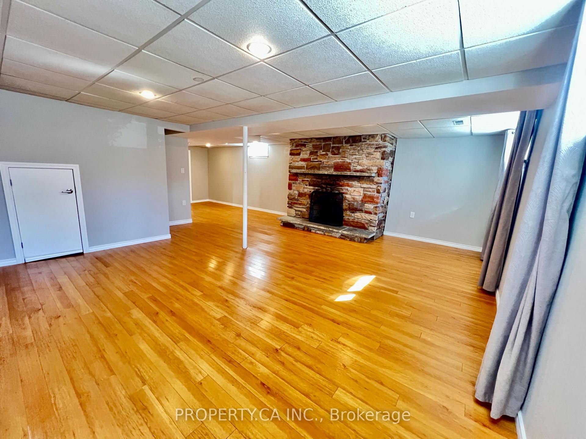 Photo 3 of Unit Lower, 205 Talbot Crescent, Newmarket, Central Newmarket — HOMEH