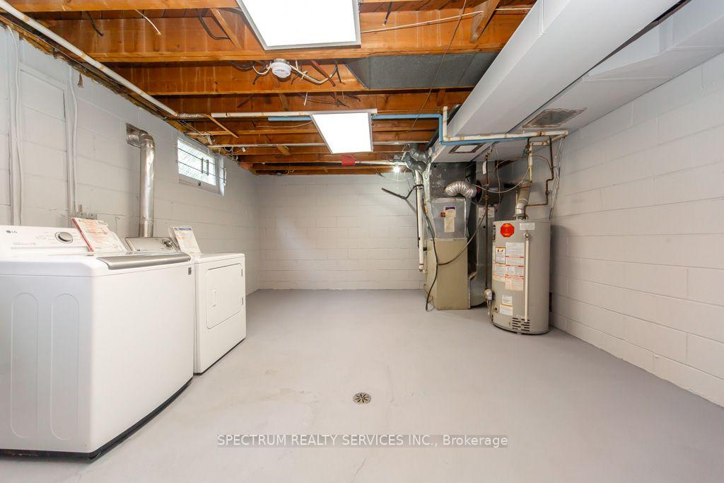 Photo 43 of 131 West Deane Park Drive, Etobicoke, Eringate-Centennial-West Deane — HOMEH