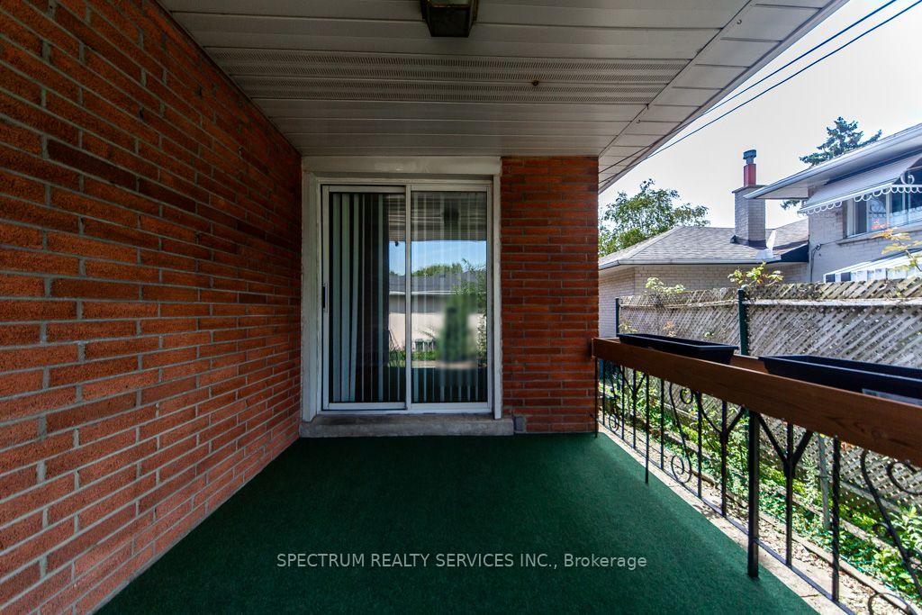 Photo 50 of 131 West Deane Park Drive, Etobicoke, Eringate-Centennial-West Deane — HOMEH
