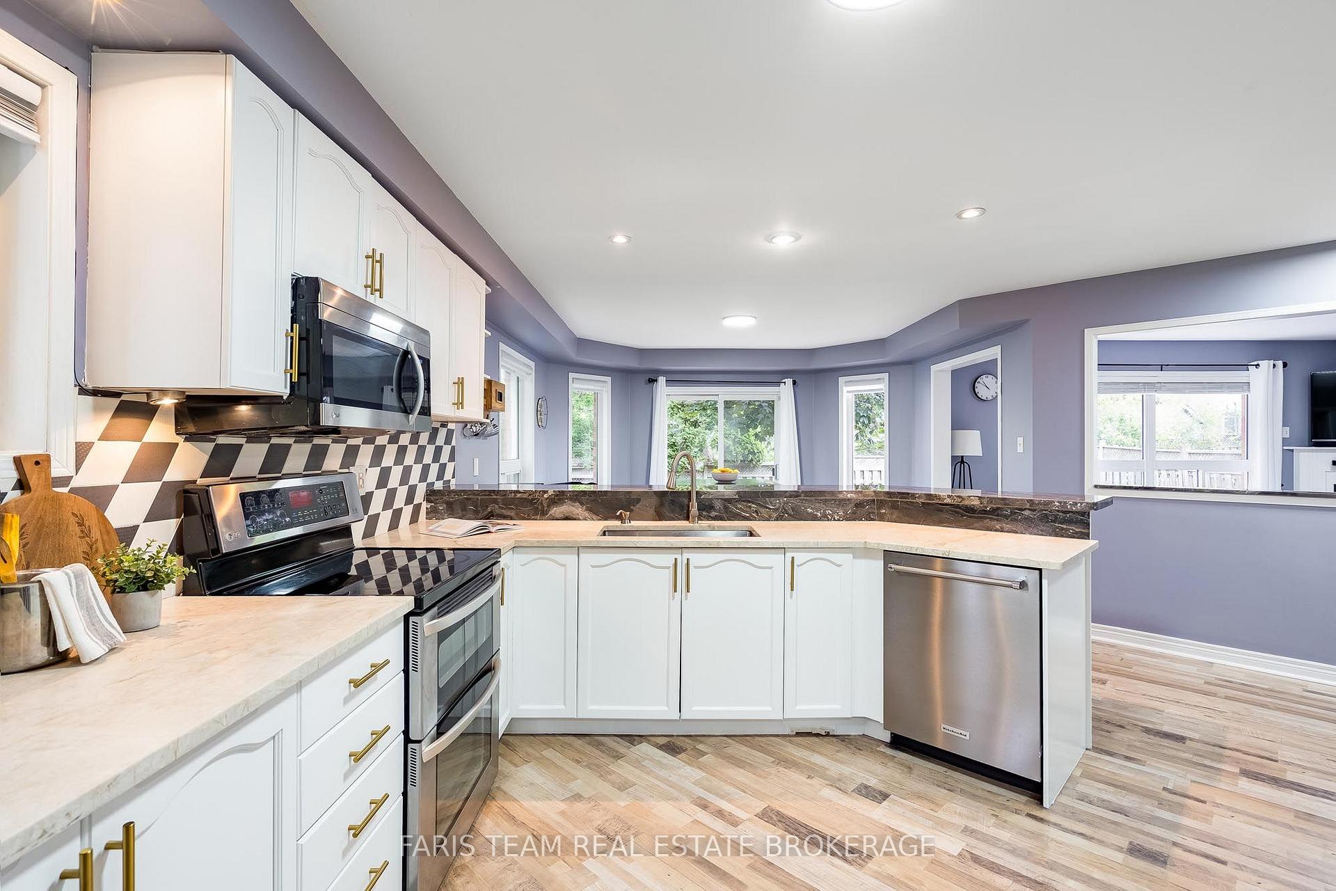 Photo 6 of 146 8th Avenue, New Tecumseth, Alliston — HOMEH