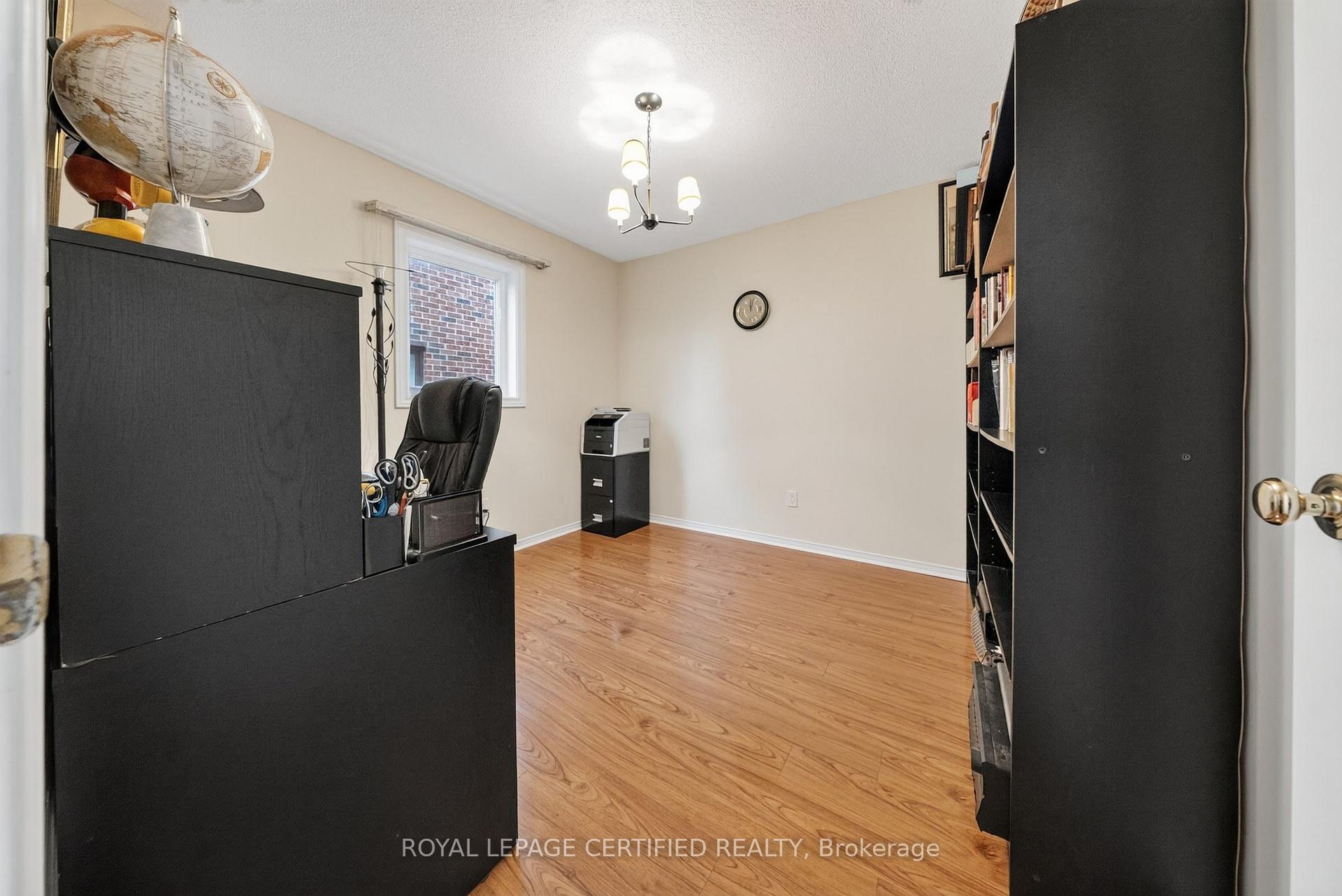 Photo 25 of 5344 Segriff Drive, Mississauga, East Credit — HOMEH