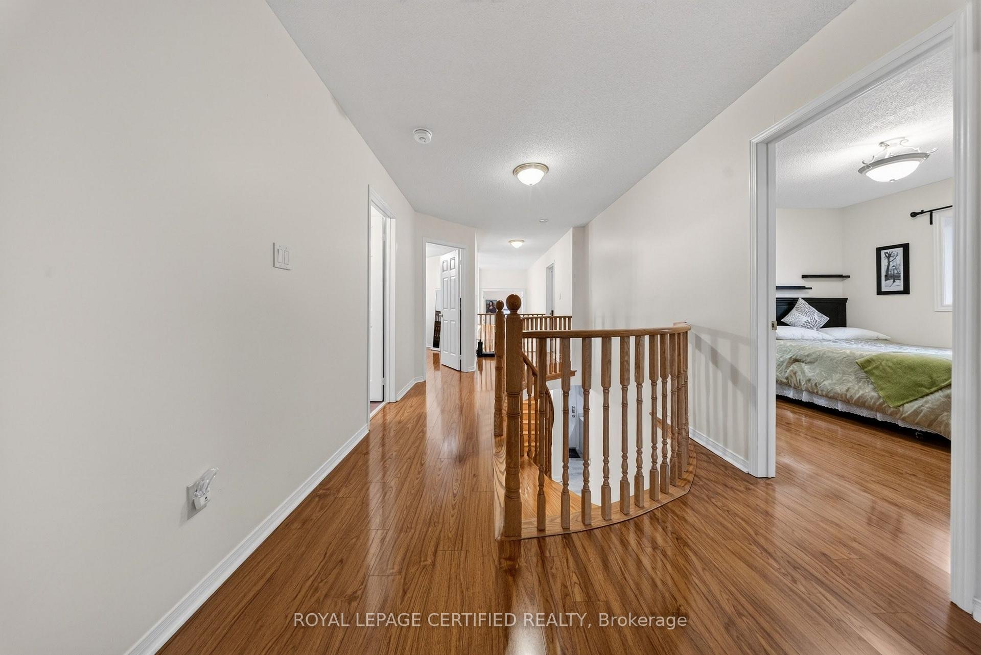 Photo 37 of 5344 Segriff Drive, Mississauga, East Credit — HOMEH