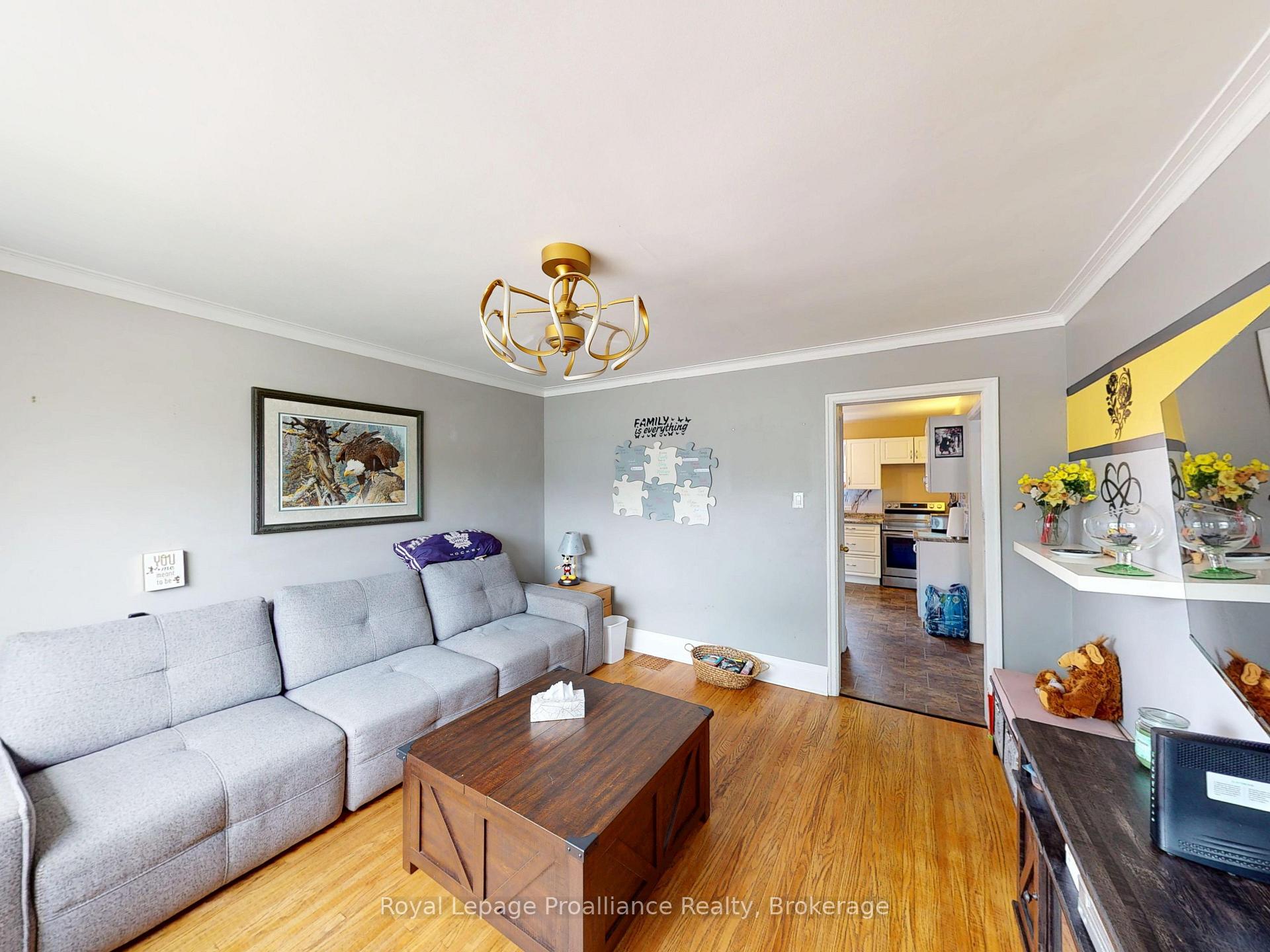 Photo 3 of 163 Shuter Street, Quinte West, Trenton Ward — HOMEH