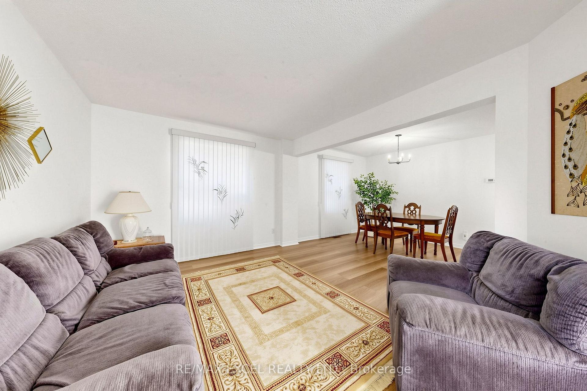 Photo 9 of 33 Wharton Square, Scarborough, Milliken — HOMEH
