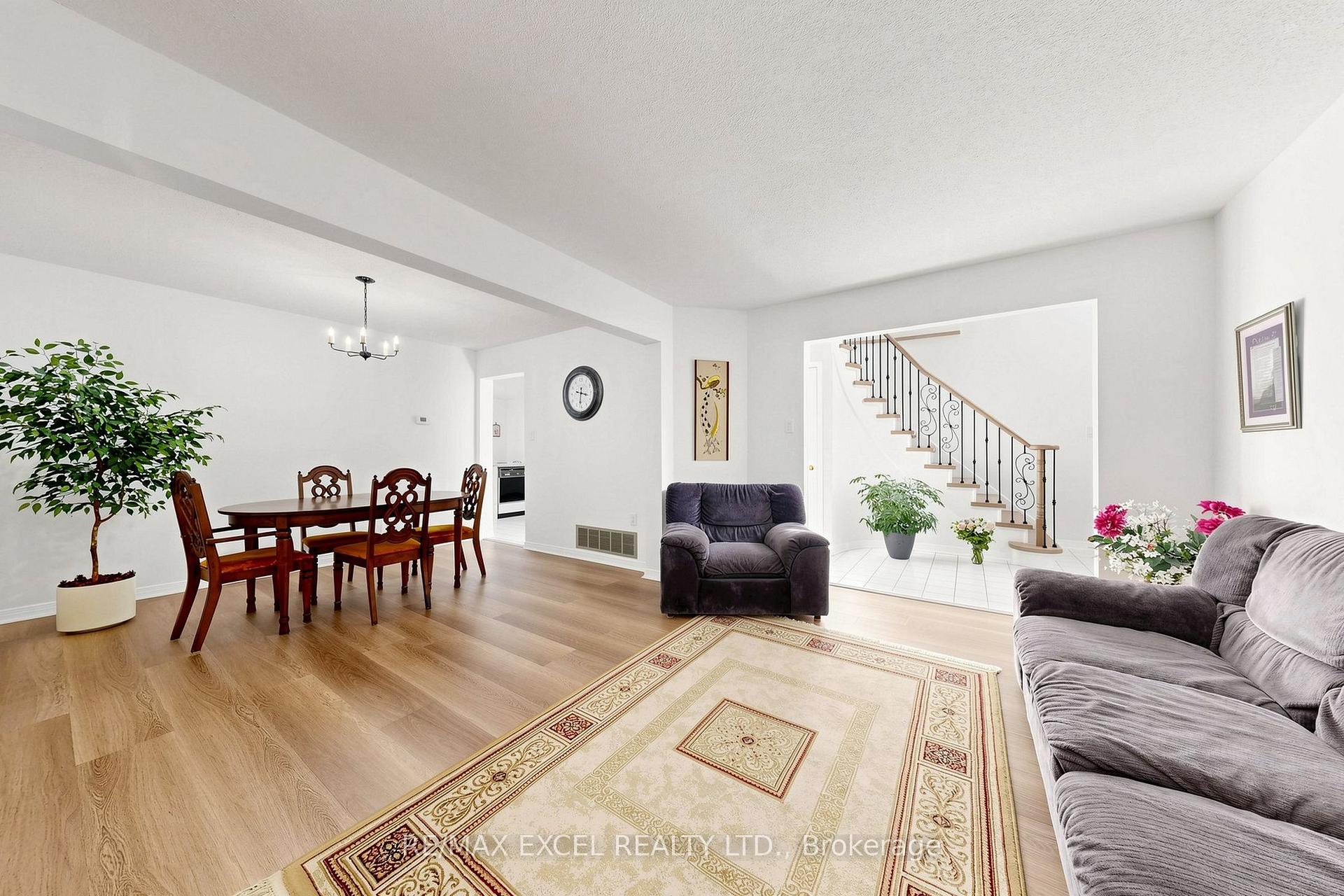 Photo 10 of 33 Wharton Square, Scarborough, Milliken — HOMEH