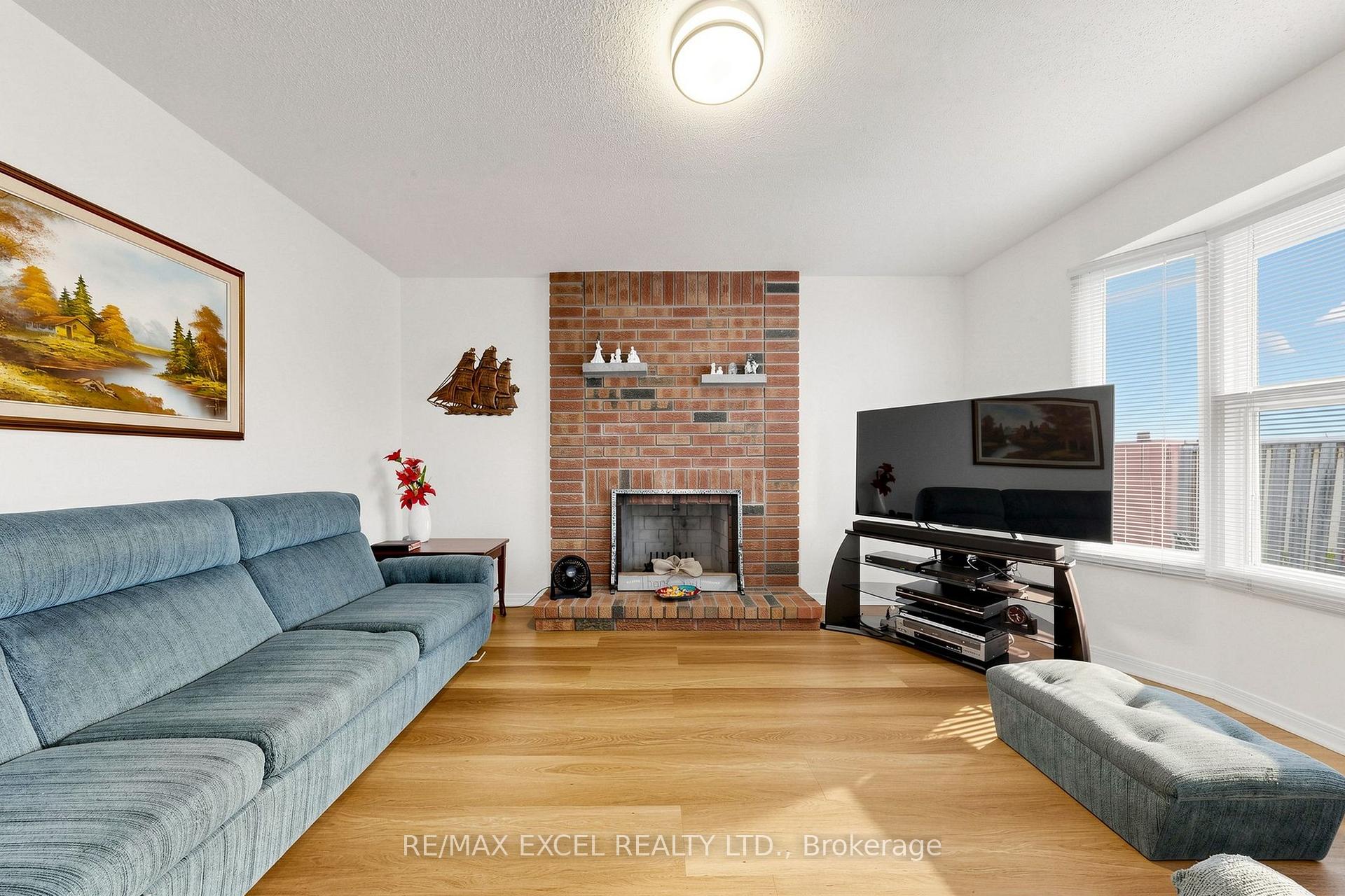 Photo 18 of 33 Wharton Square, Scarborough, Milliken — HOMEH