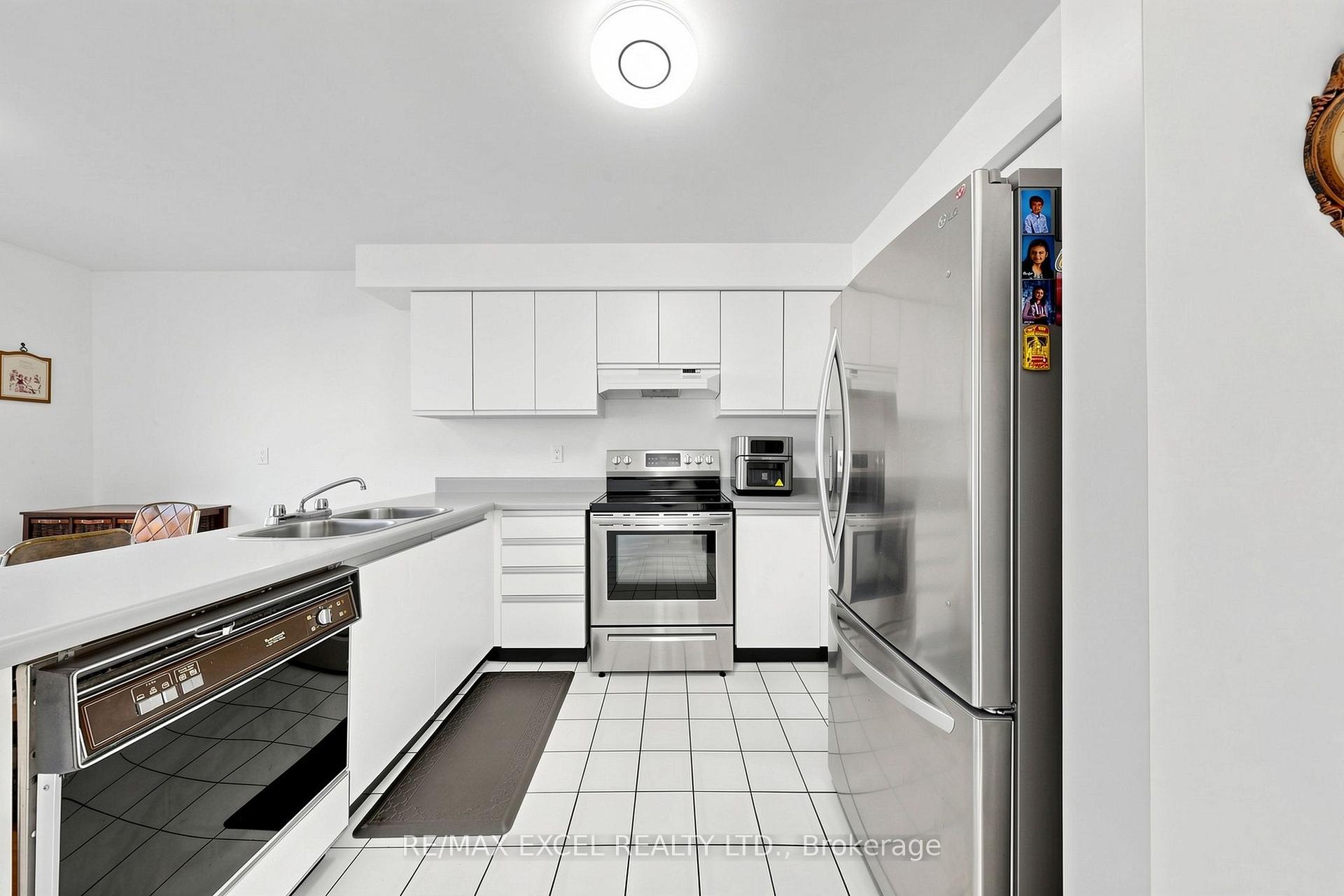 Photo 20 of 33 Wharton Square, Scarborough, Milliken — HOMEH