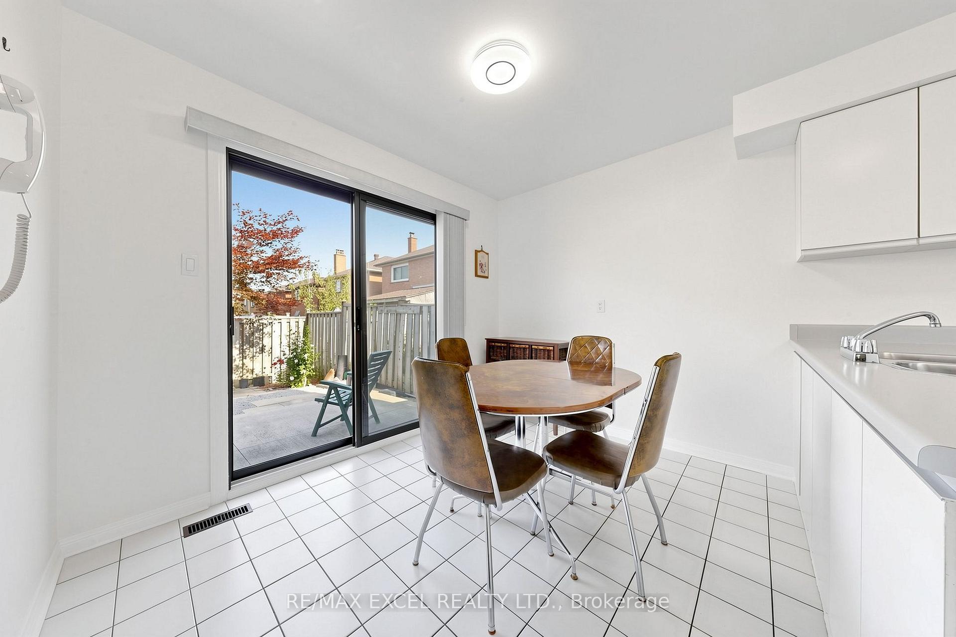 Photo 25 of 33 Wharton Square, Scarborough, Milliken — HOMEH
