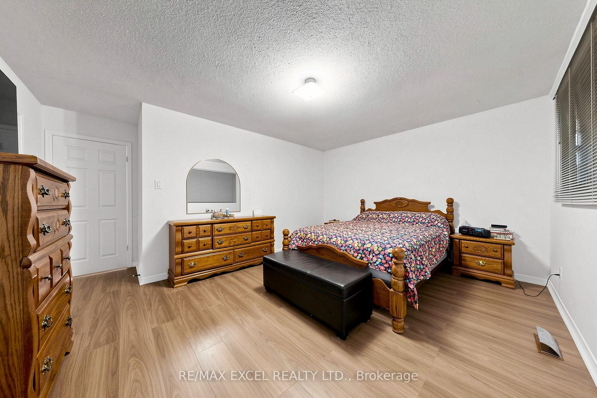 Photo 30 of 33 Wharton Square, Scarborough, Milliken — HOMEH