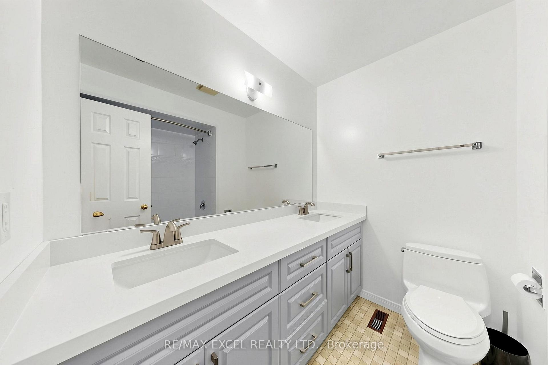 Photo 42 of 33 Wharton Square, Scarborough, Milliken — HOMEH