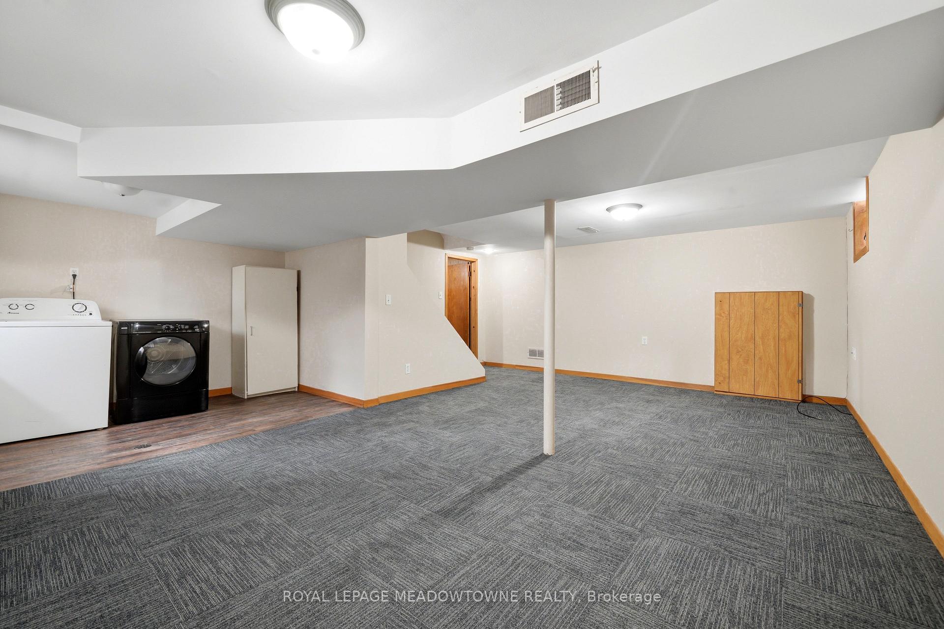 Photo 28 of 20 Delrex Boulevard, Halton Hills, Georgetown — HOMEH